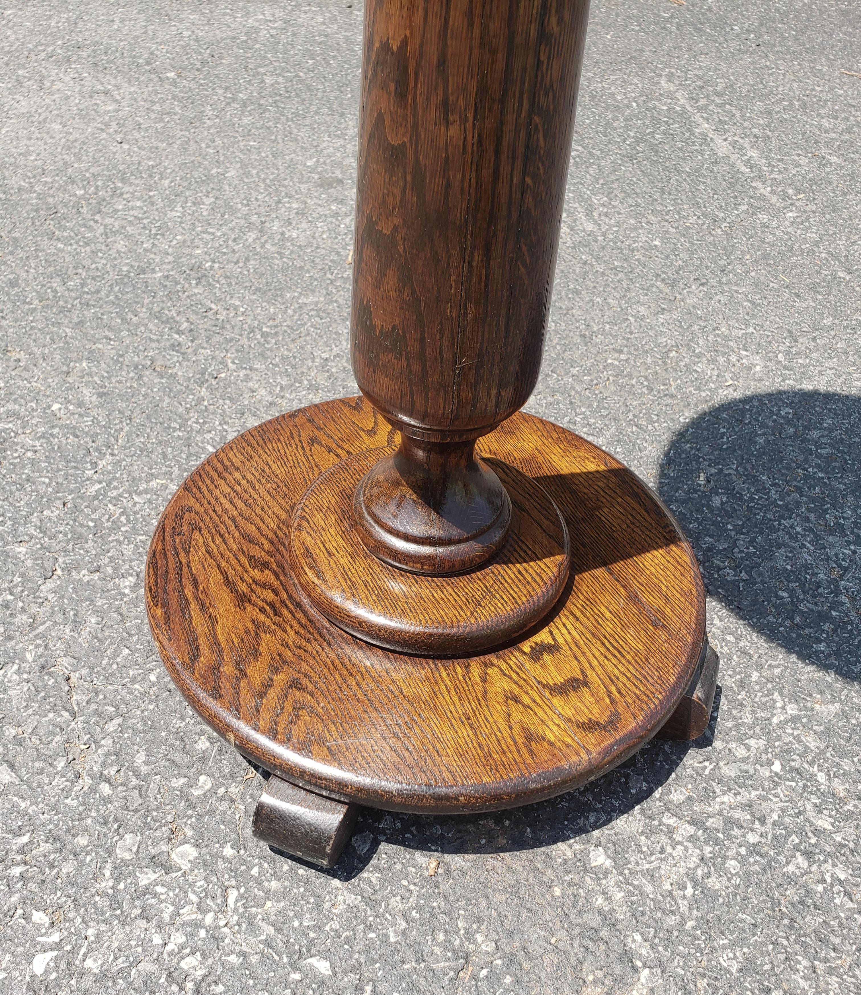 Stained Midcentury American Classical Solid Oak Pedestal or Plant Stand For Sale