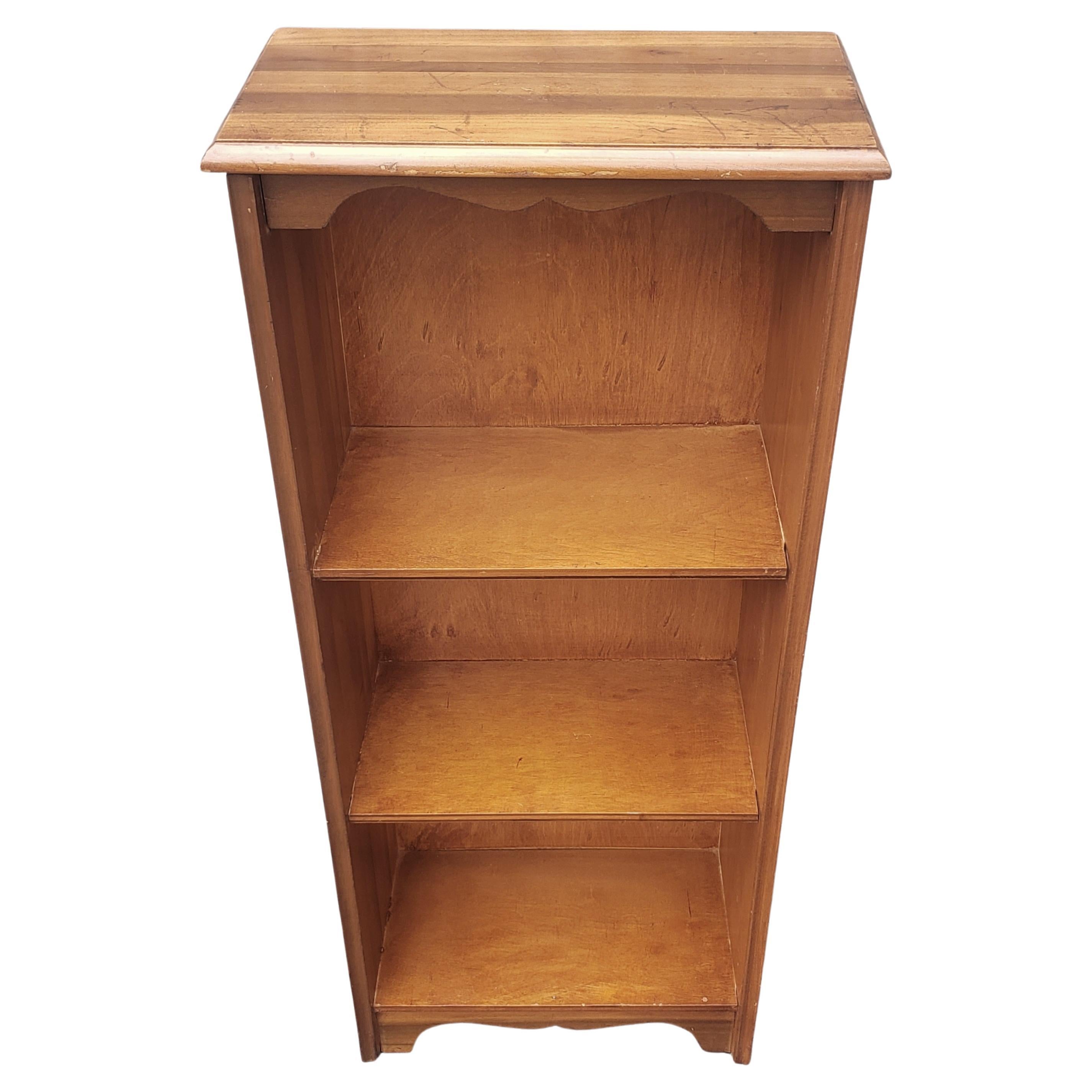 Stained Midcentury American Classical Three Tier Light Cherry Narrow Bookcase For Sale