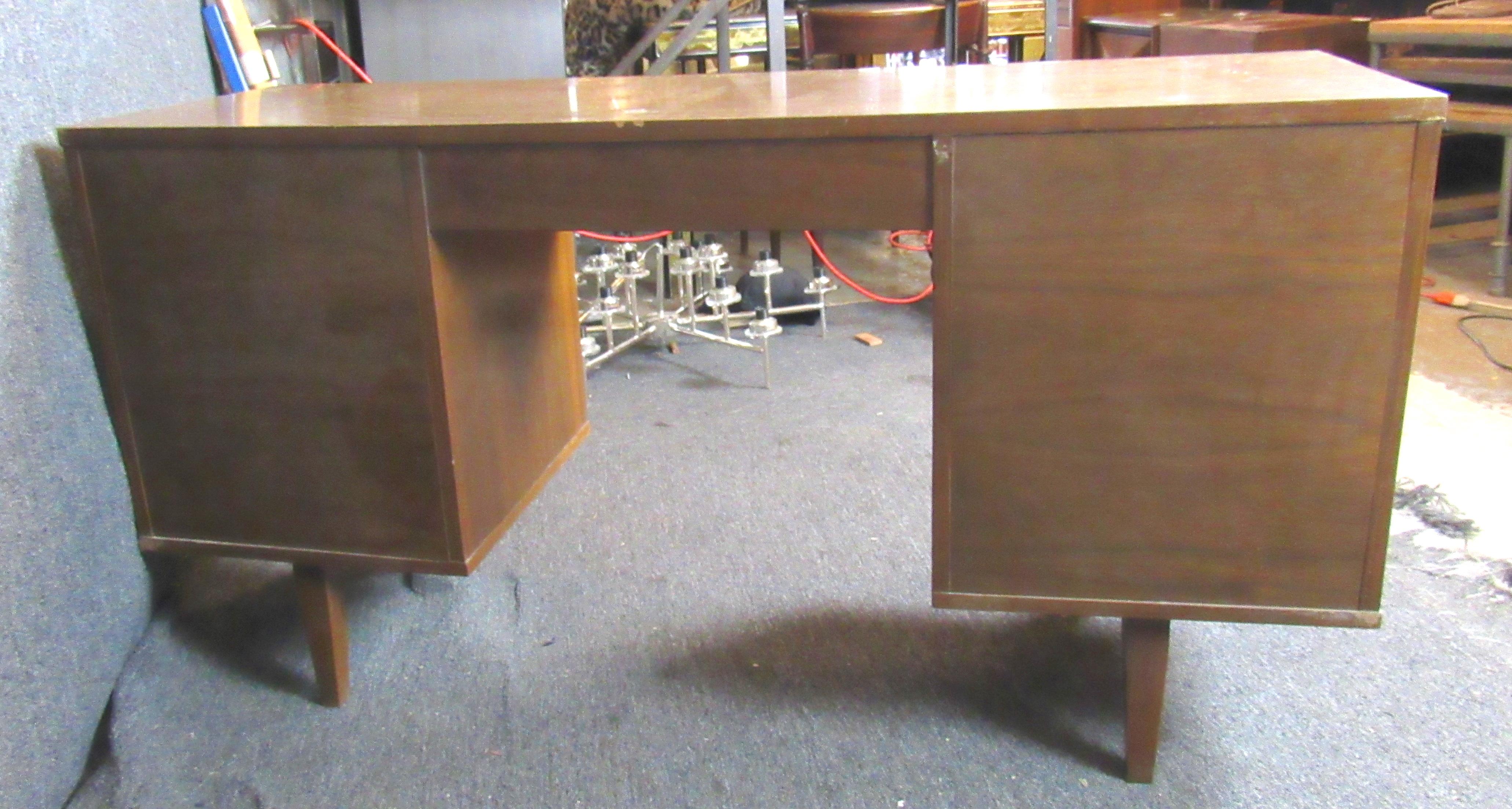 Mid-Century American Desk For Sale 6