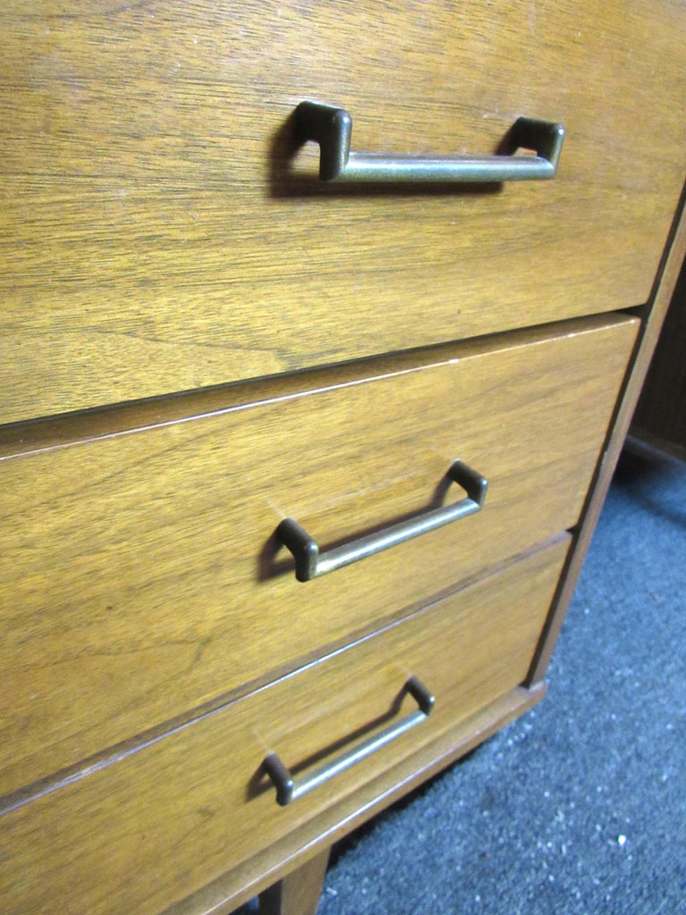 MidCentury American Desk For Sale at 1stDibs