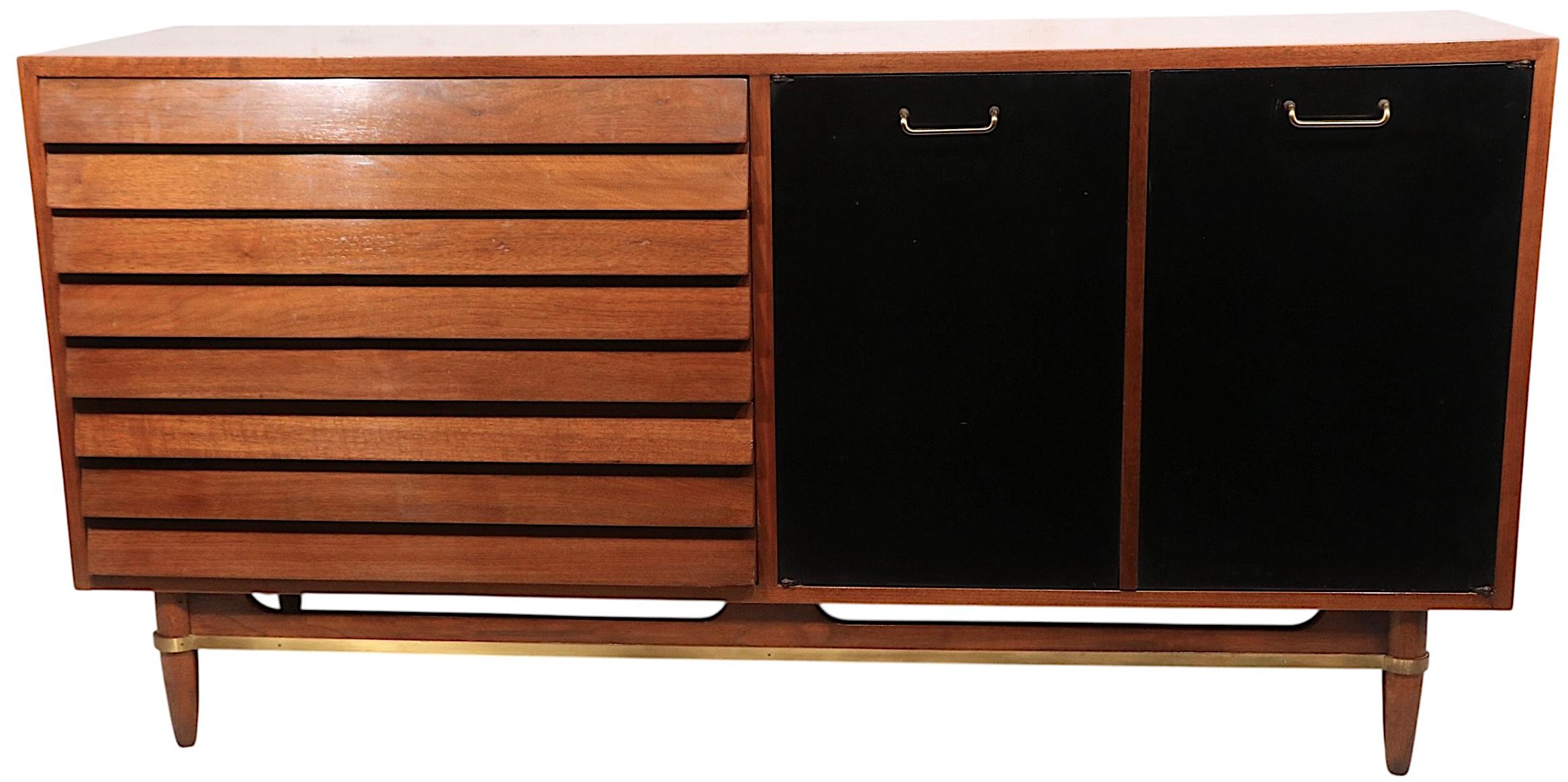 Cassettone Mid Century American of Martinsville Dania di Merton Gershun del 1950/60 circa in vendita 3