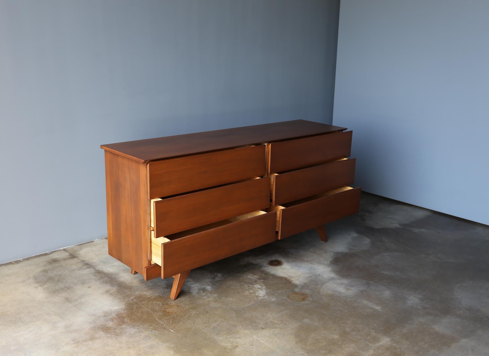 Mid Century American Modern Dresser,  United States, c.1955 7