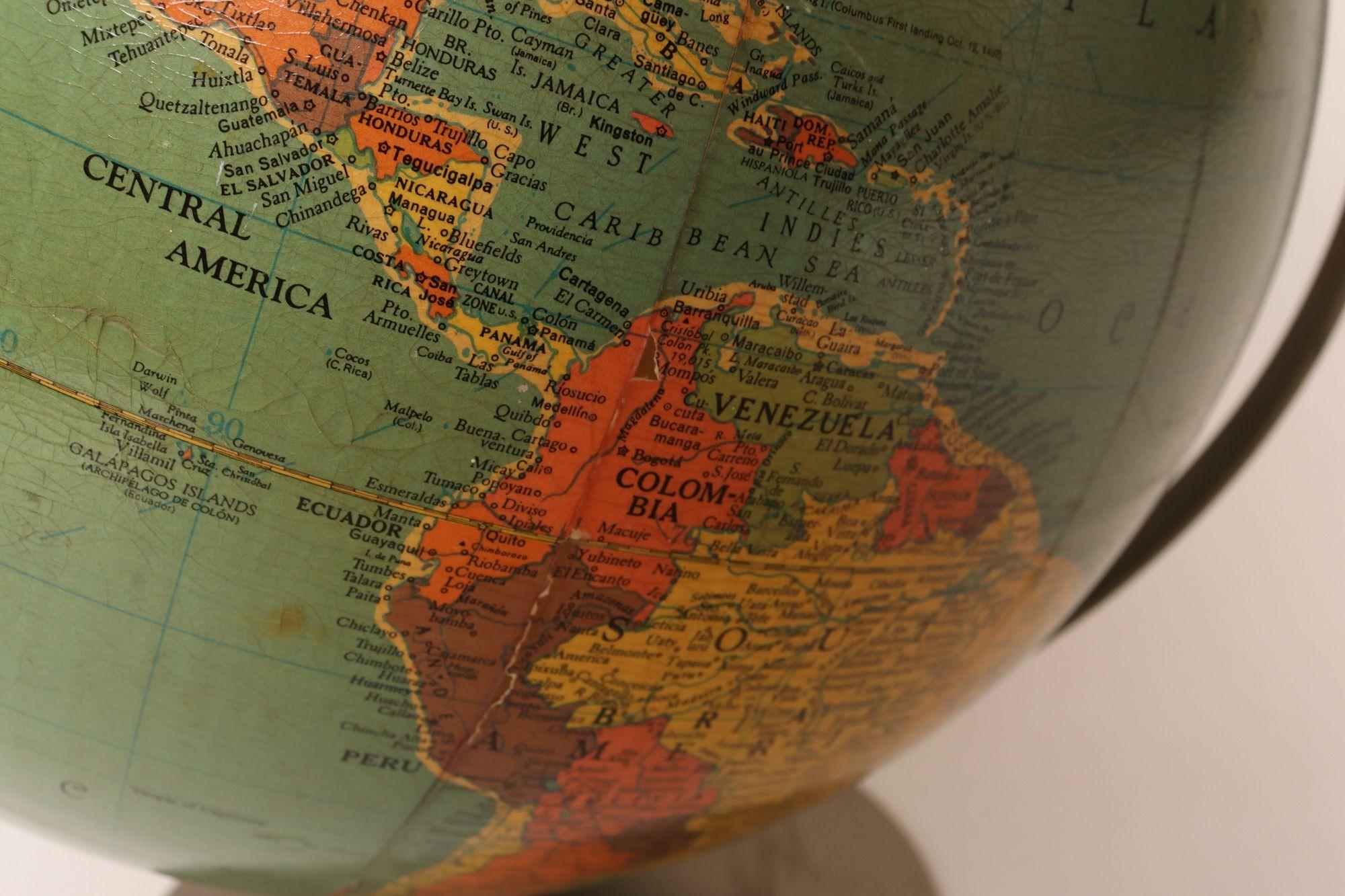 Mid-Century American Modern Illuminated 12