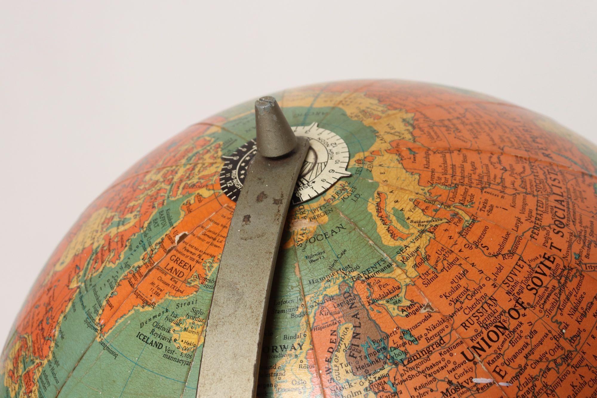 Mid-Century American Modern Illuminated 12