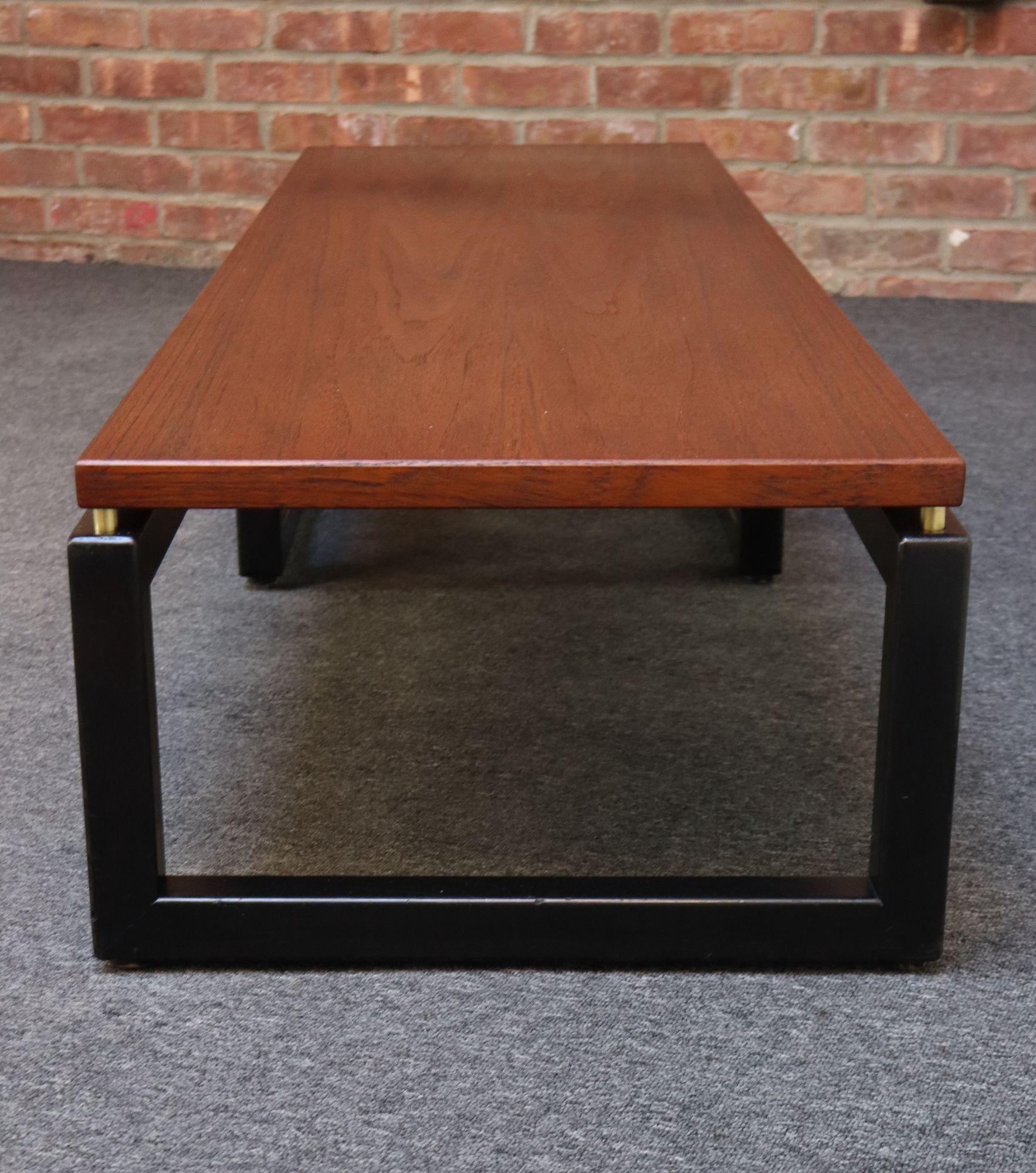 Mid-Century American Modern Low Table or Bench by Paul Tuttle for Baker For Sale 1