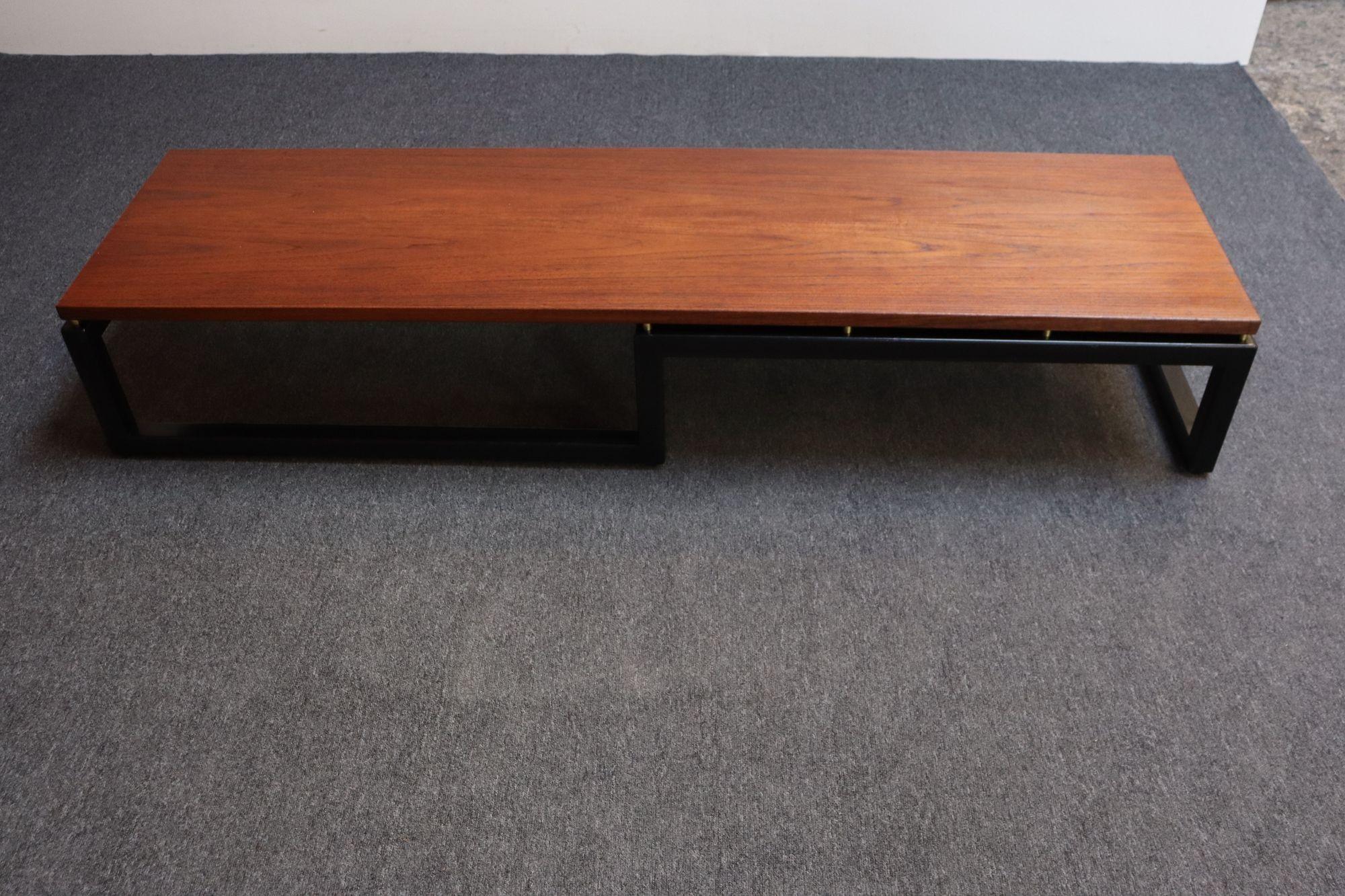 Mid-Century American Modern Low Table or Bench by Paul Tuttle for Baker For Sale 11