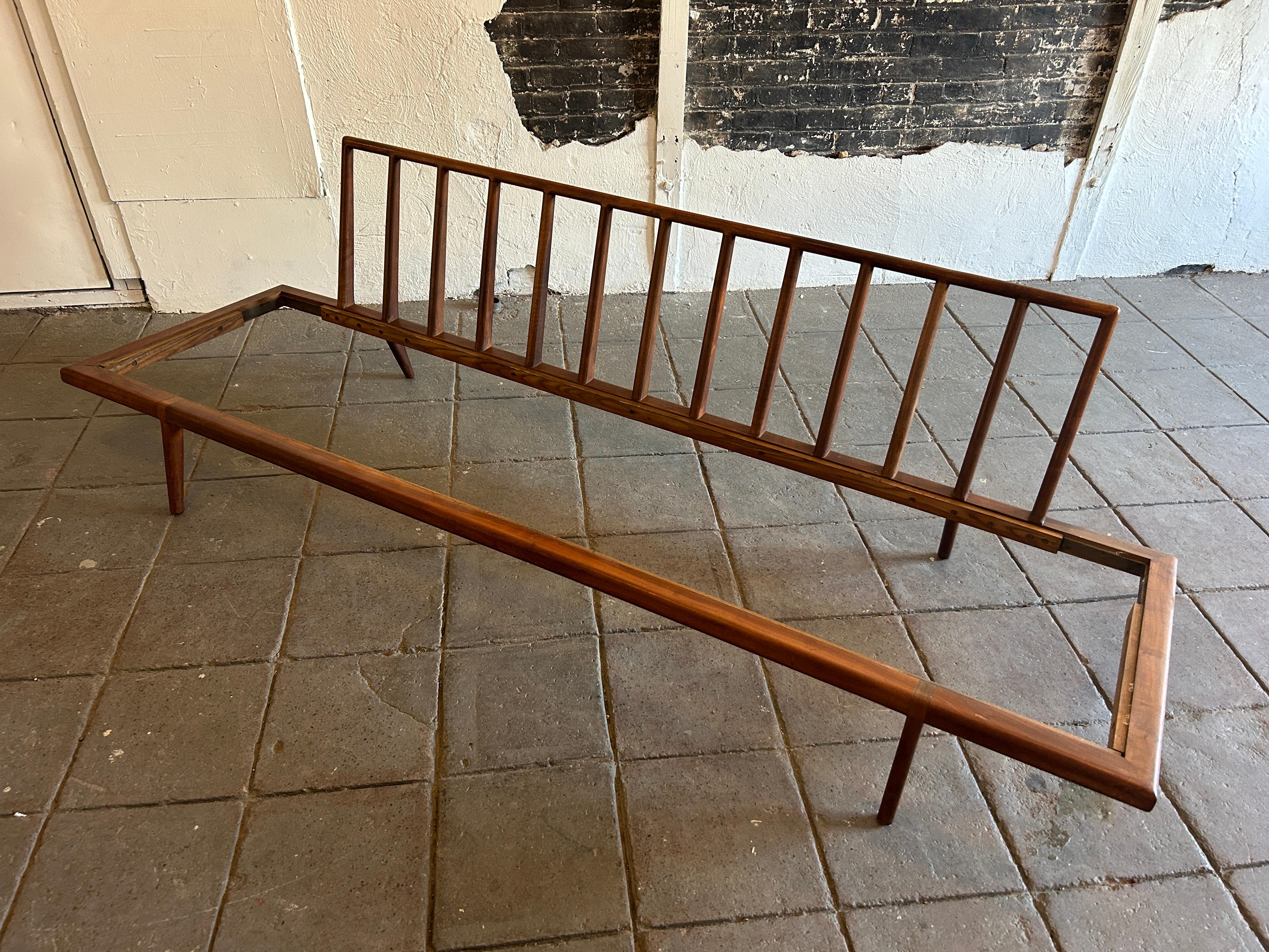 Midcentury American Modern Mel Smilow Solid Walnut Frame Sofa or Daybed For Sale 5