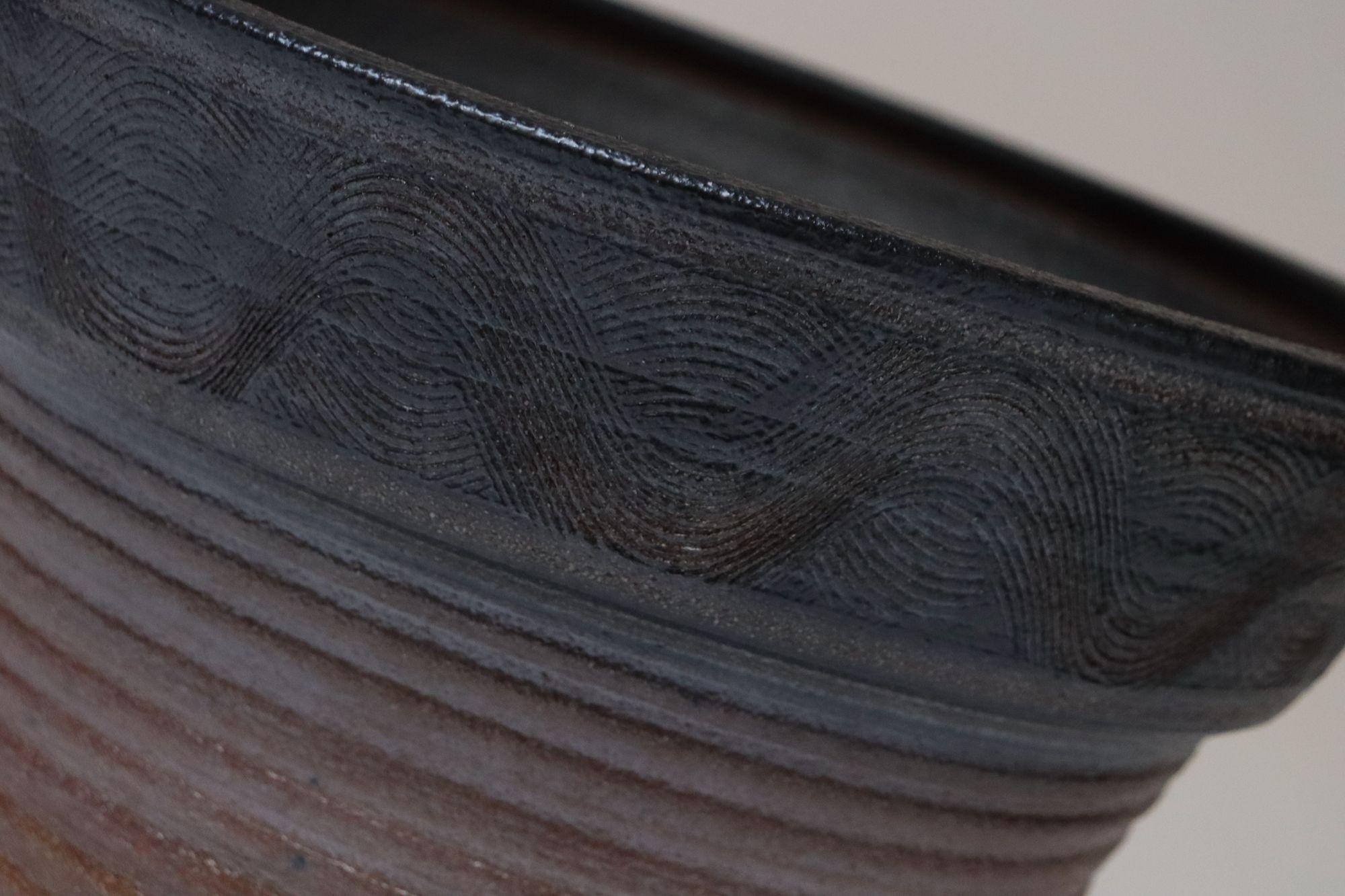 Vaso in ceramica Studio Pottery di Deanna Nichols, metà del secolo scorso. in vendita 9