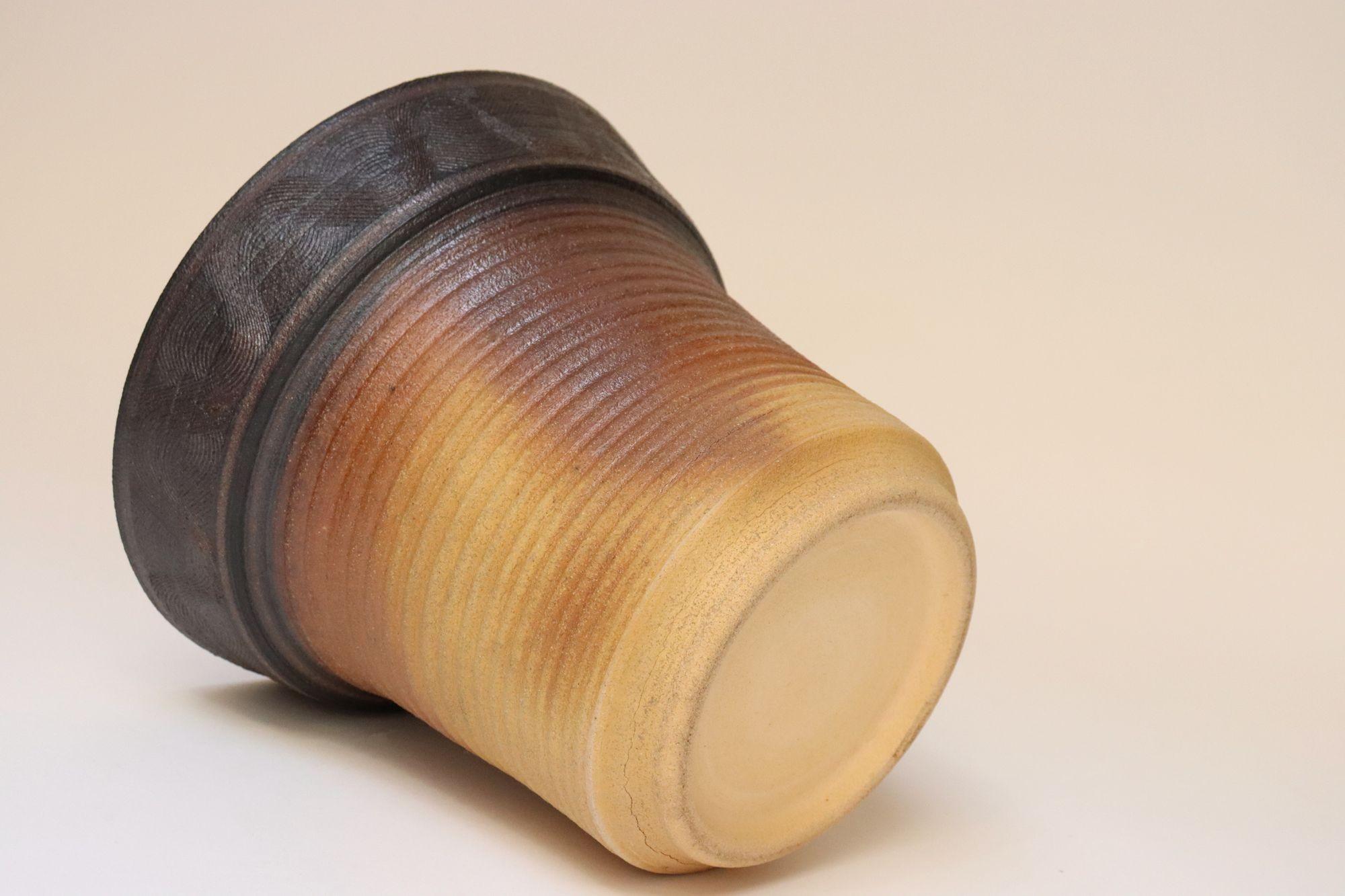 Vaso in ceramica Studio Pottery di Deanna Nichols, metà del secolo scorso. In condizioni buone in vendita a Brooklyn, NY