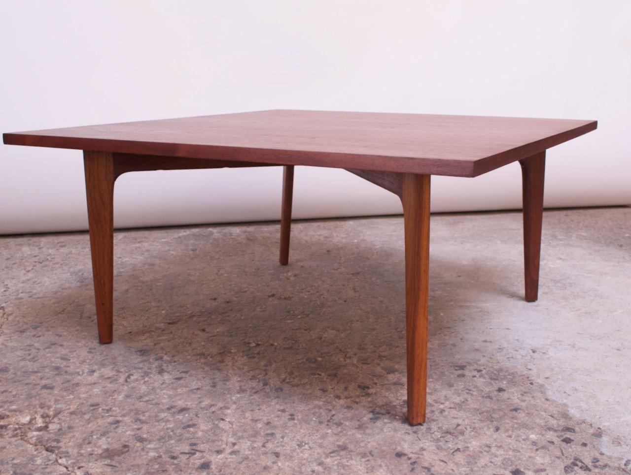 Midcentury American Modern Square Coffee Table in Walnut 3