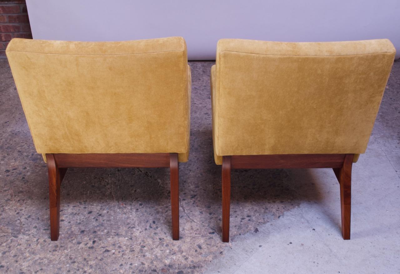 Midcentury American Modern Walnut and Velvet Slipper Chairs 6