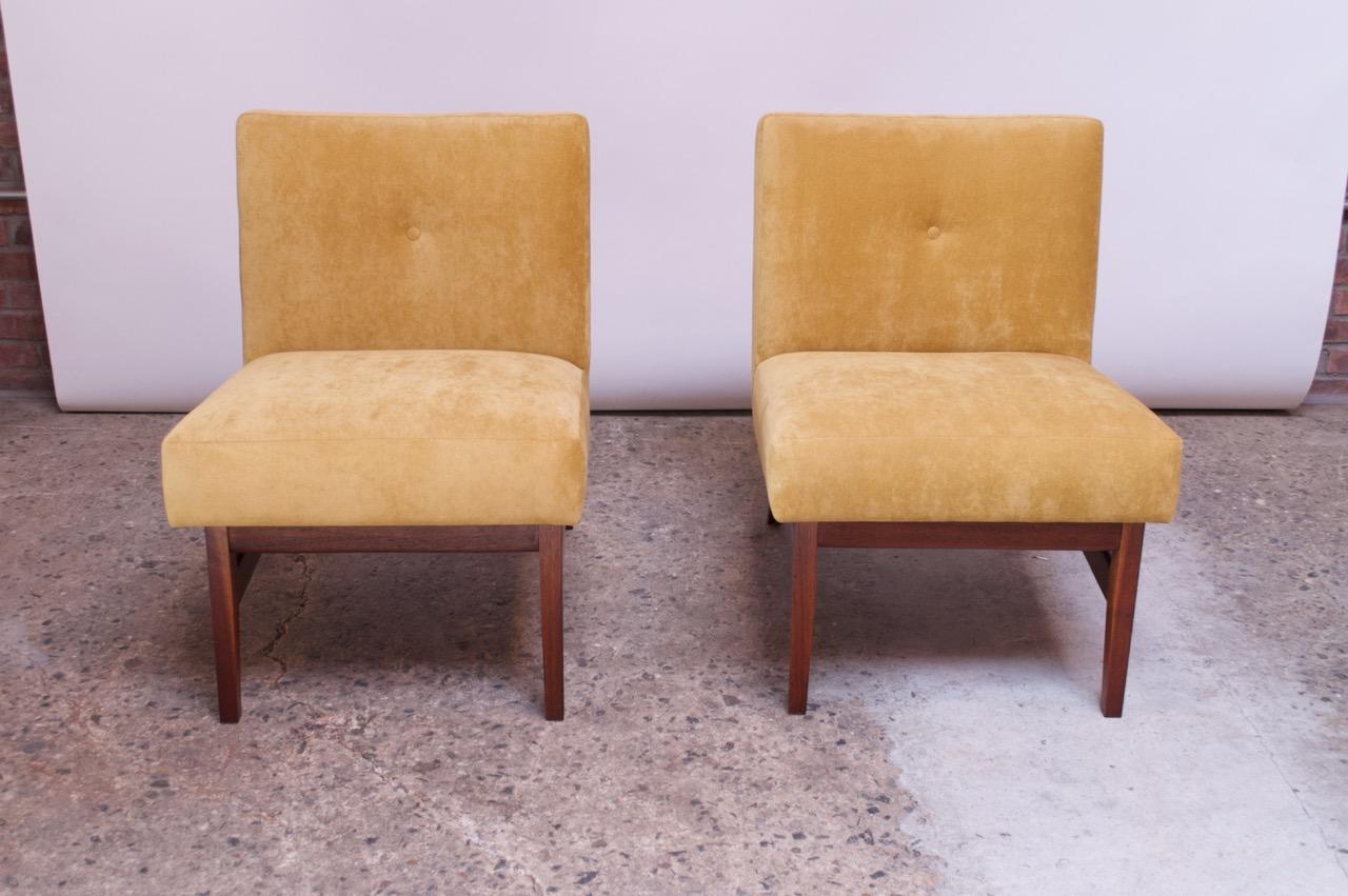 Midcentury American Modern Walnut and Velvet Slipper Chairs 4