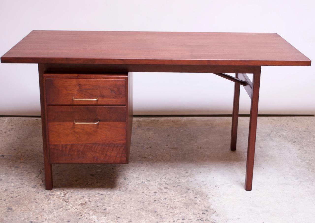 Mid-20th Century Midcentury American Modern Walnut Desk / Writing Table