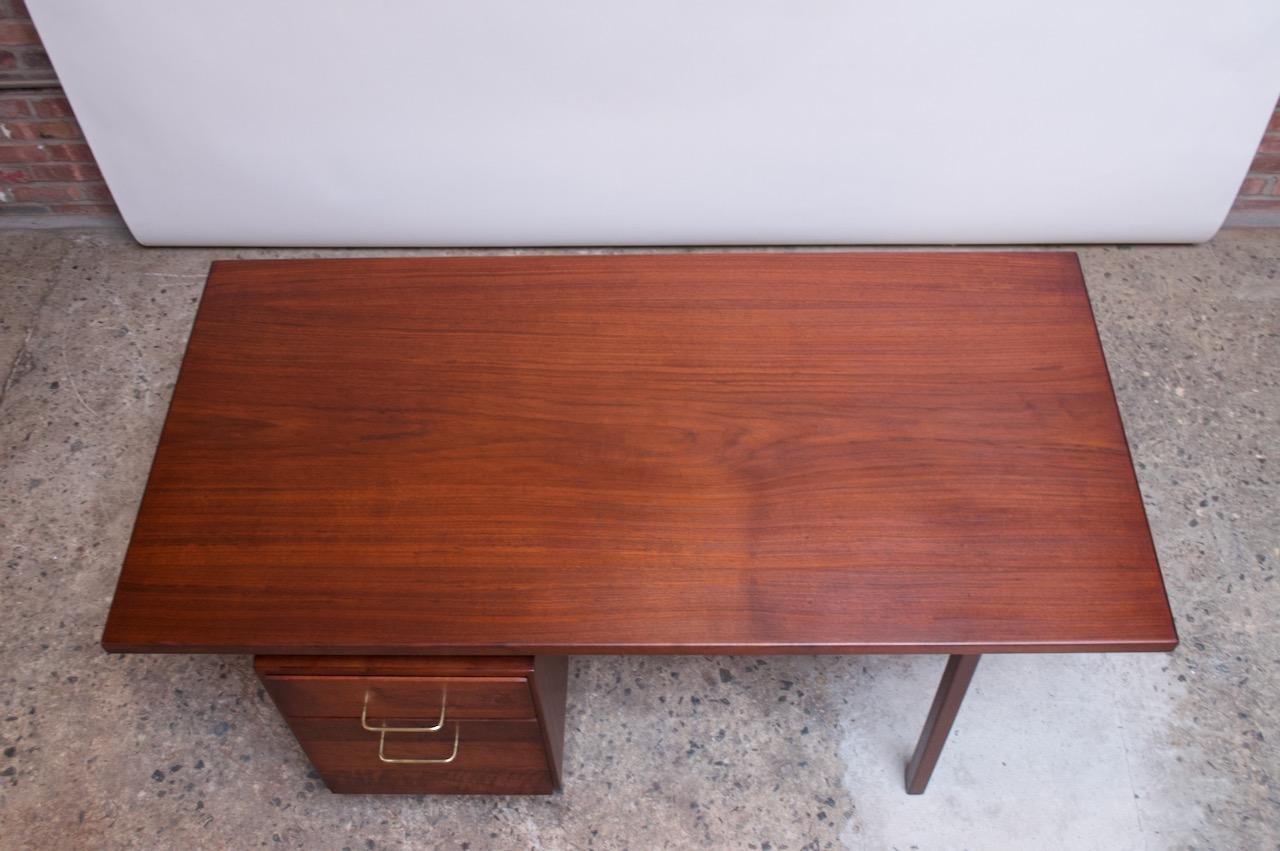 Midcentury American Modern Walnut Desk / Writing Table 1