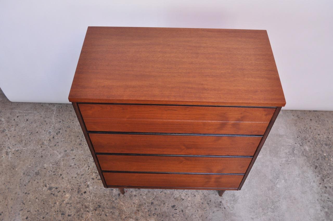 Midcentury American Modern Walnut Highboy / Chest of Drawers by Mel Smilow In Good Condition In Brooklyn, NY