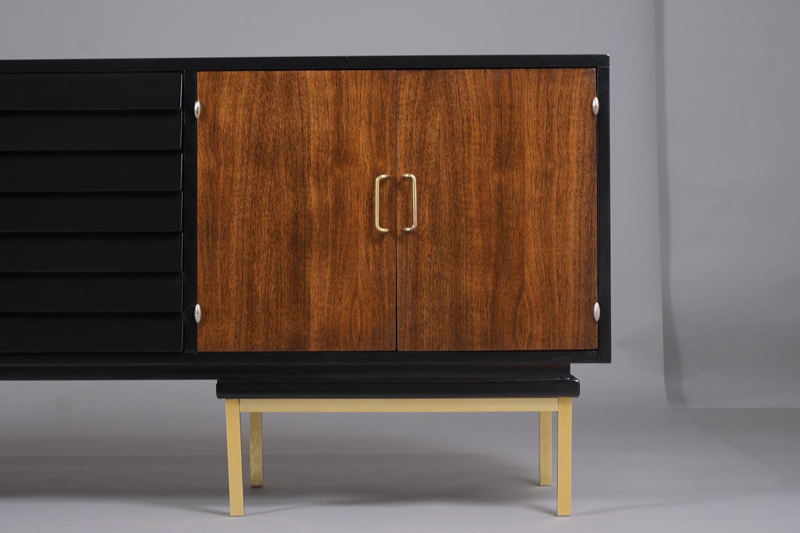 Mid-Century Modern American of Martinsville Credenza In Good Condition In Los Angeles, CA
