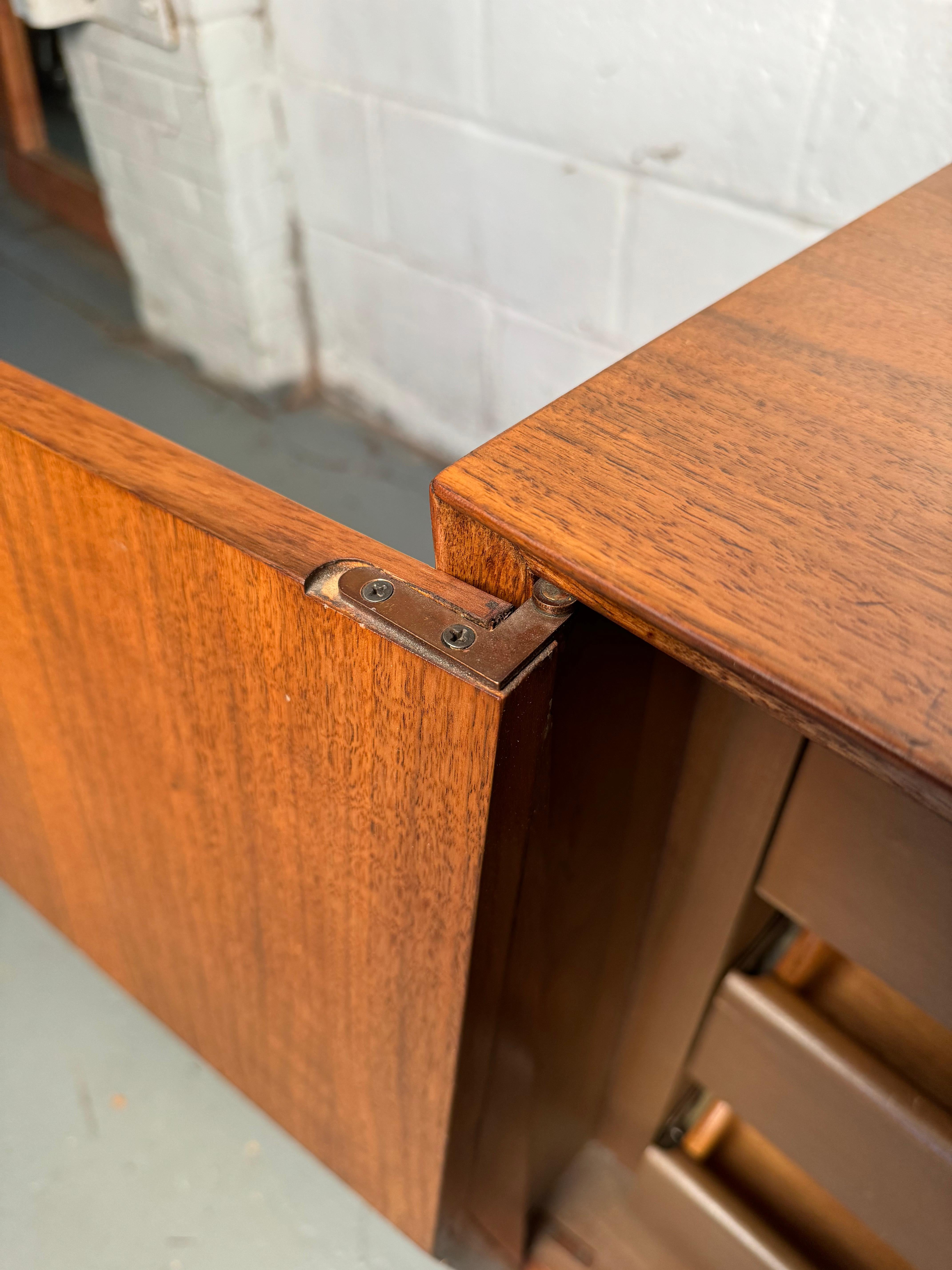 Mid-Century American of Martinsville Diamond Dresser by Albert Parvin 14