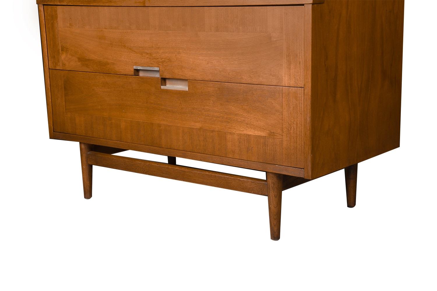 Mid-Century American of Martinsville Highboy Kommode  im Angebot 5