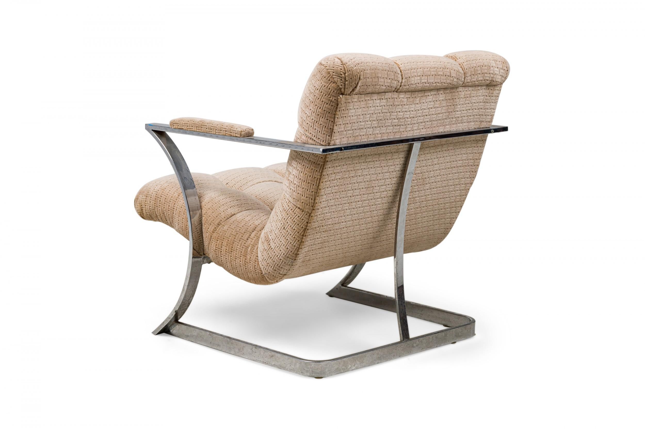Midcentury American Polished Silver Metal and Beige Upholstered Armchair In Good Condition For Sale In New York, NY
