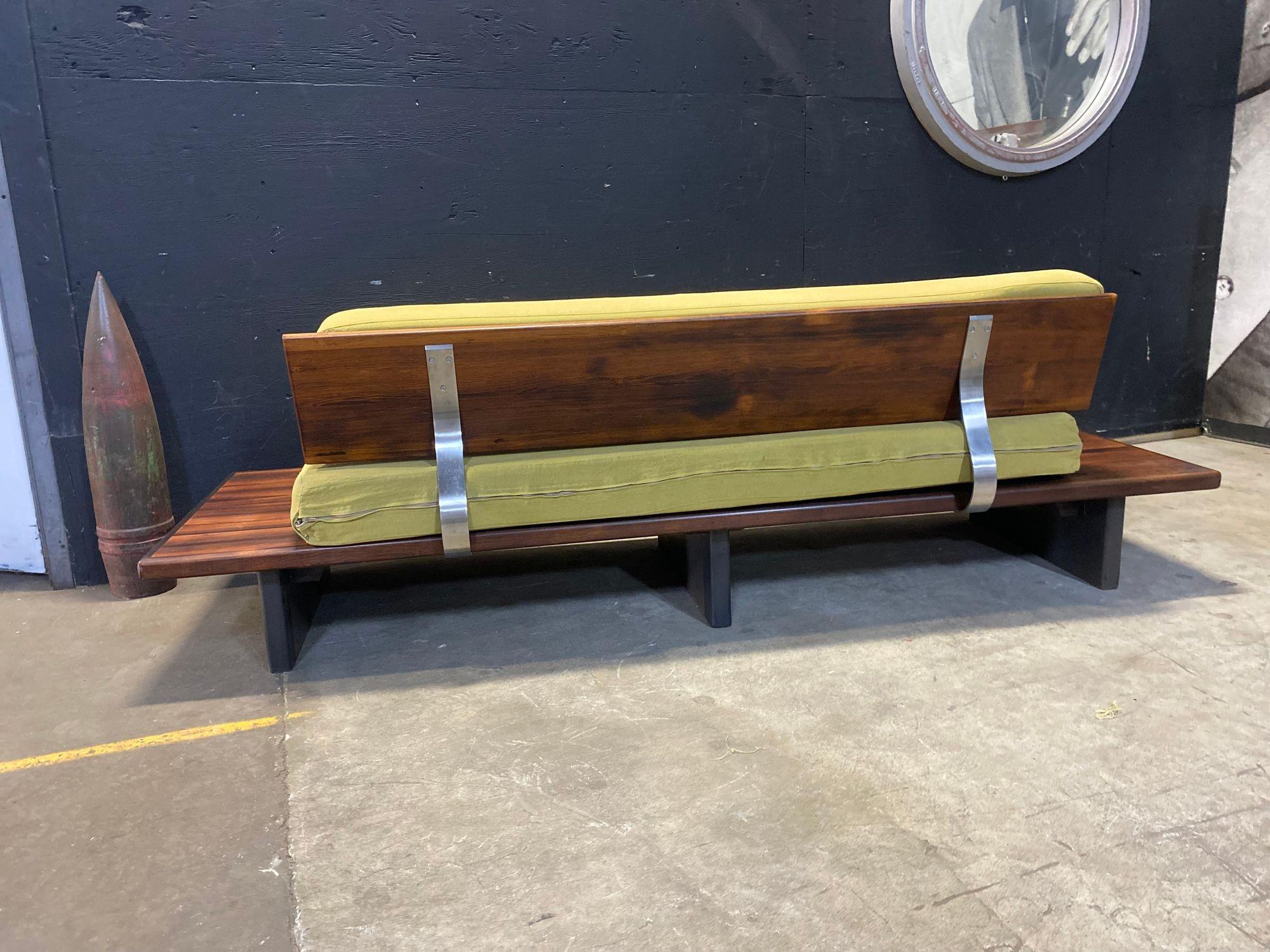 Mid Century American Rosewood Daybed (Rosenholz) im Angebot
