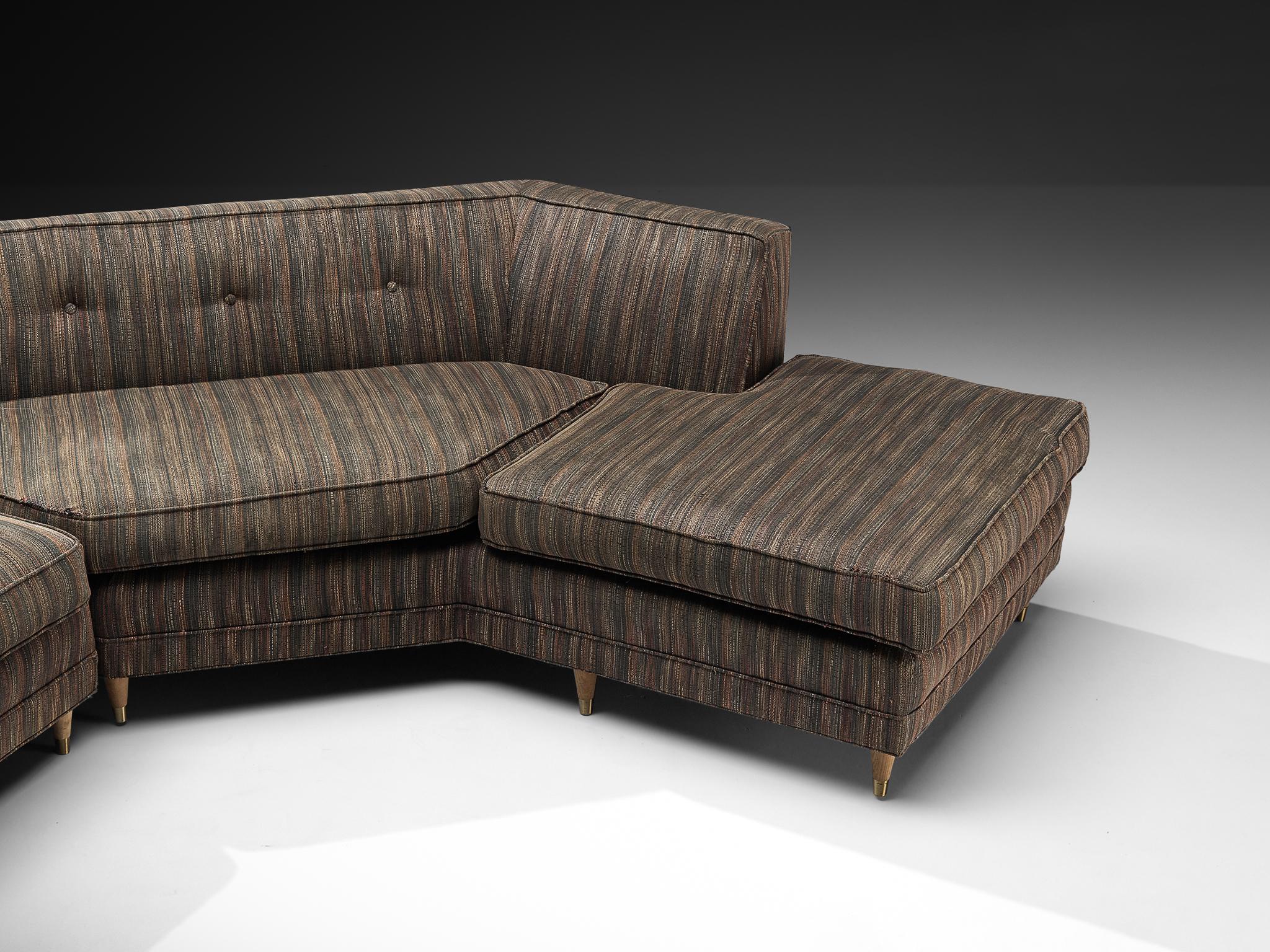 Laiton Mid-Century American Sectional Corner Sofa in Finely Striped Upholstery en vente