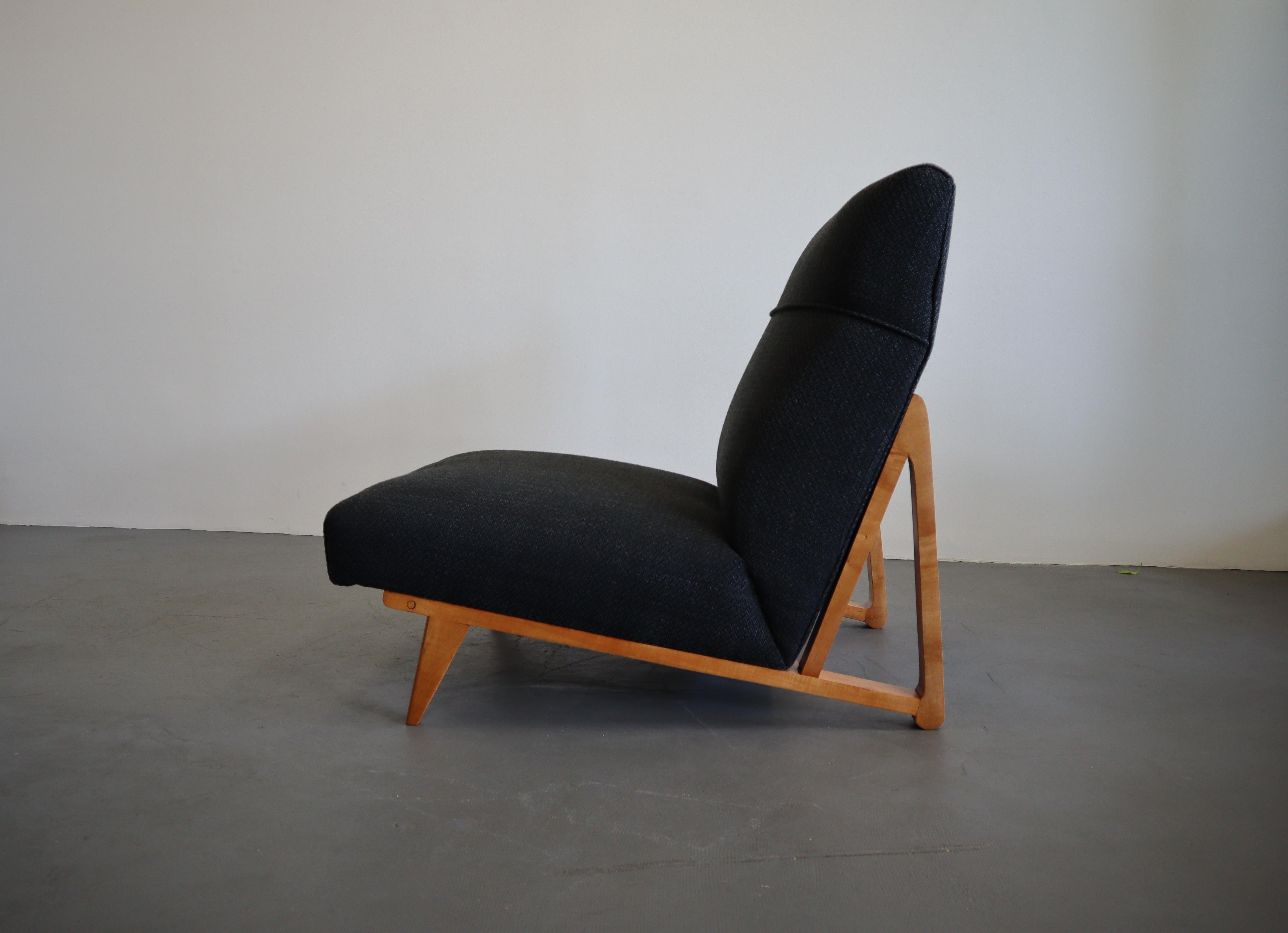 Mid Century American Slipper Lounge Chair For Sale 2