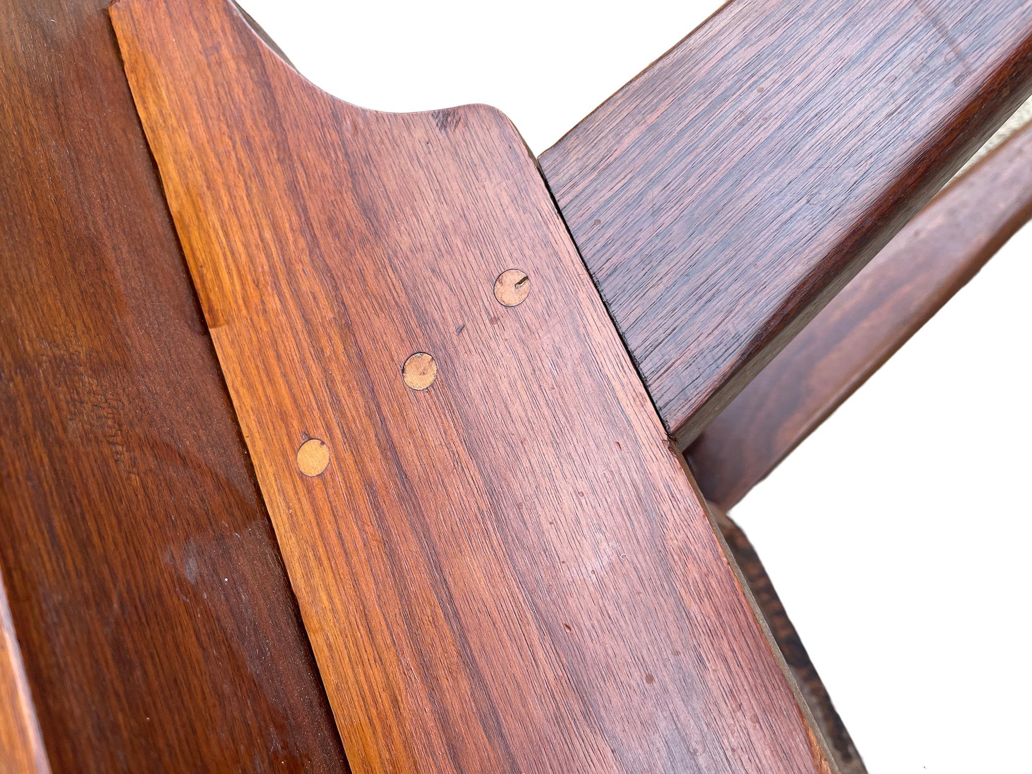 Noyer Banc ou table basse 4' en noyer noir massif de Mid Century American Studio Craft en vente