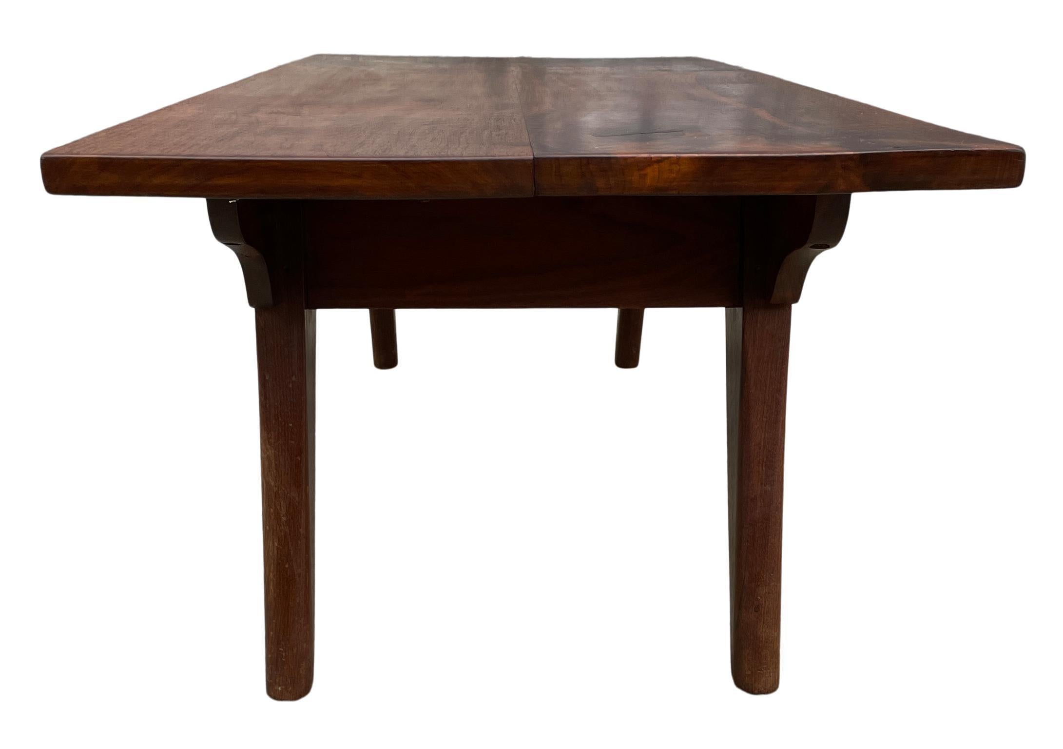 Banc ou table basse 4' en noyer noir massif de Mid Century American Studio Craft en vente 2