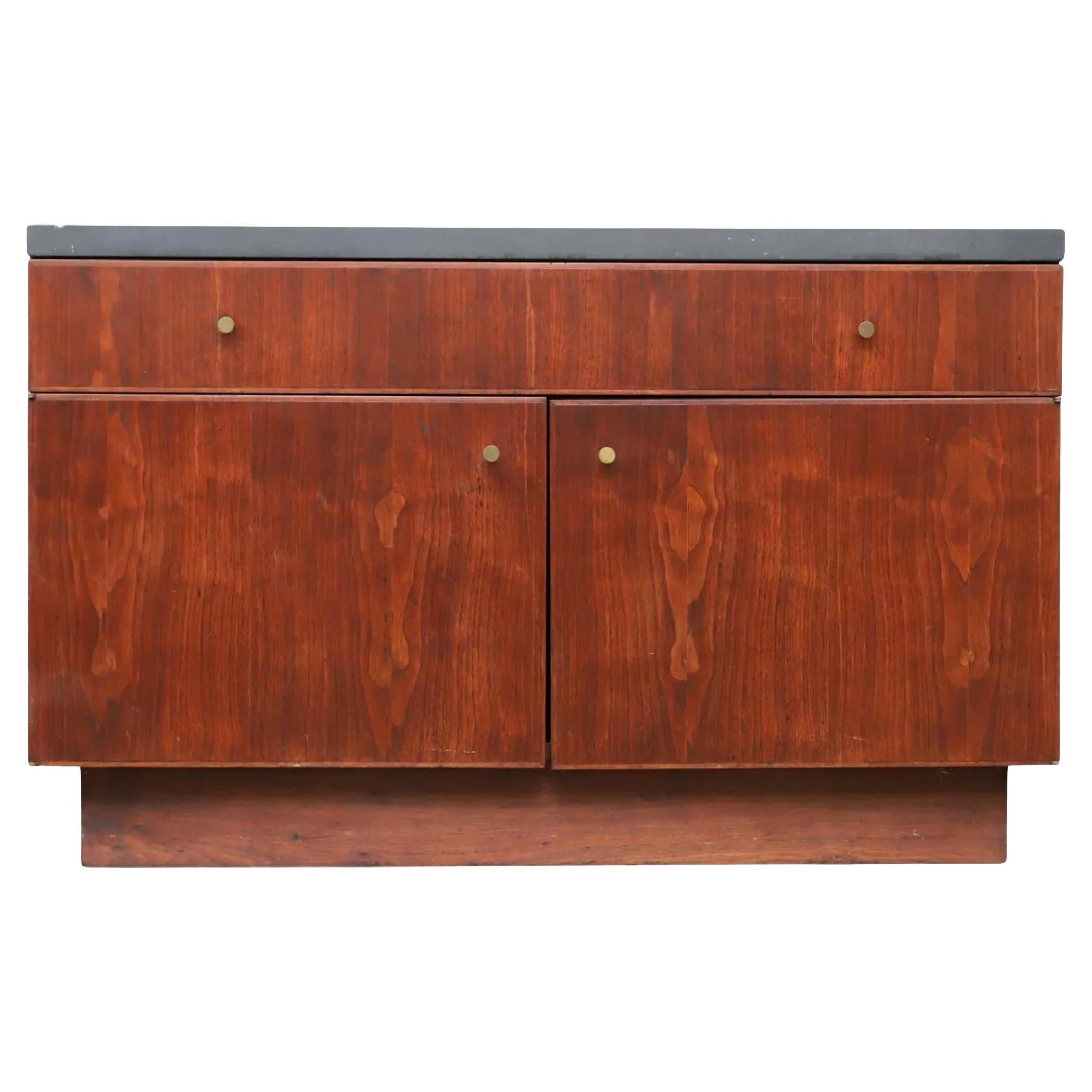 Armario Mid Century American Studio Craft Tapa Gruesa de Pizarra Nogal Negro