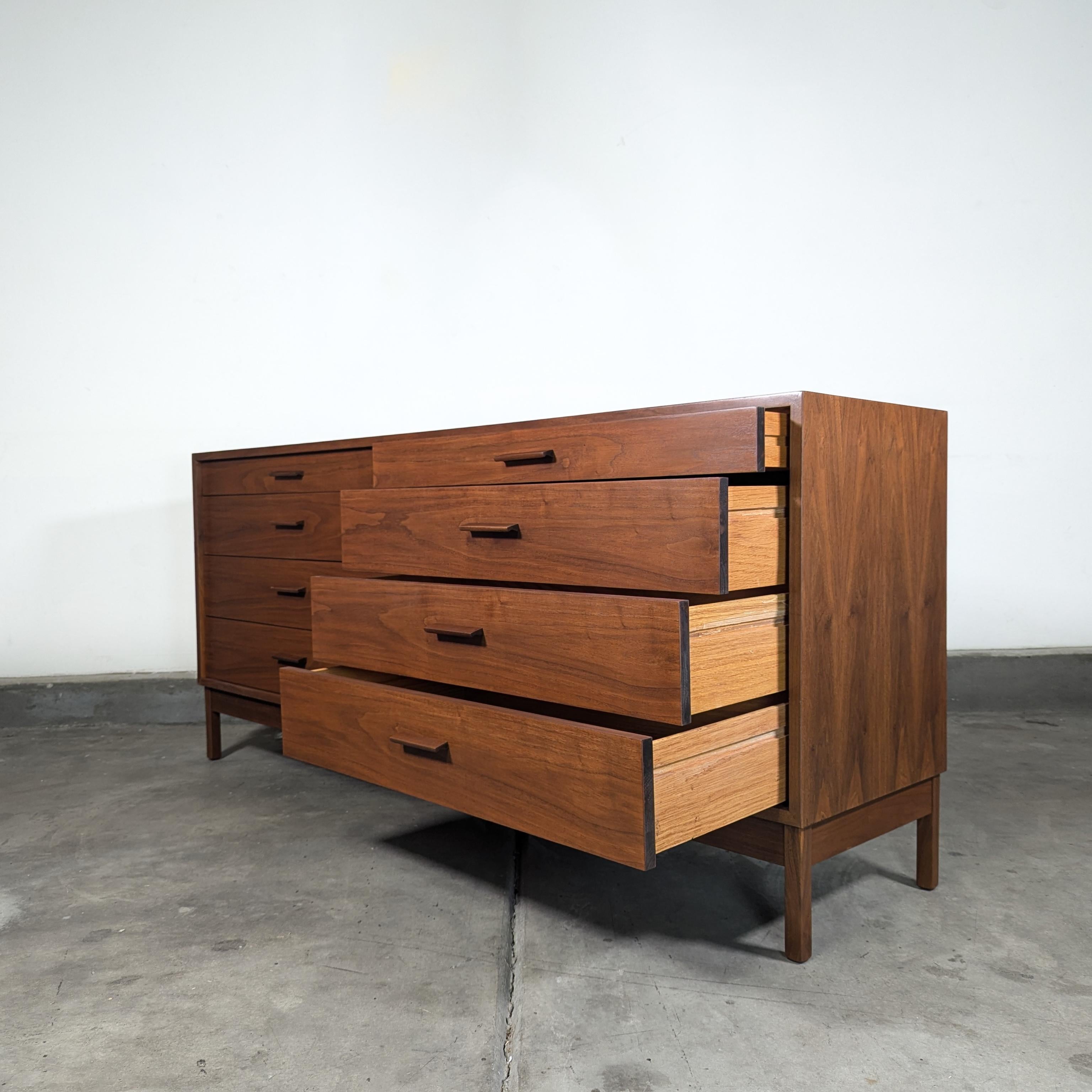 Mid-Century Modern Mid Century American Studio Craft Walnut  Dresser by Richard Artschwager, c1960s For Sale