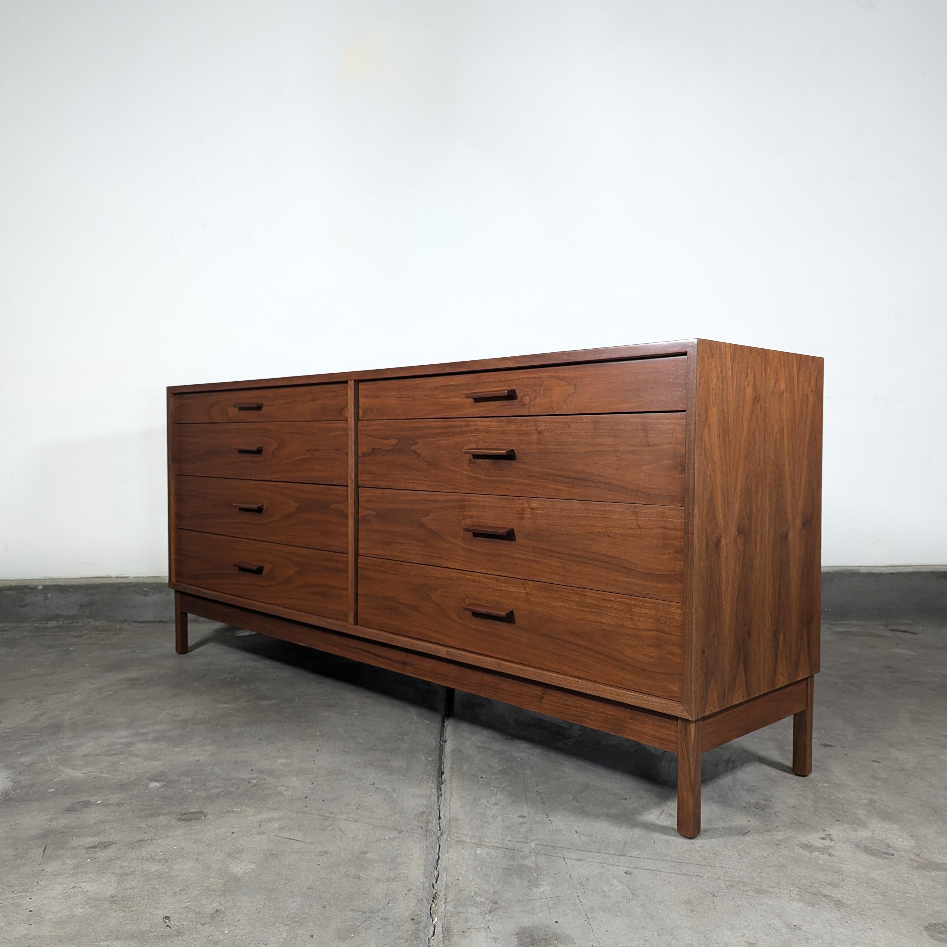 Woodwork Mid Century American Studio Craft Walnut  Dresser by Richard Artschwager, c1960s For Sale