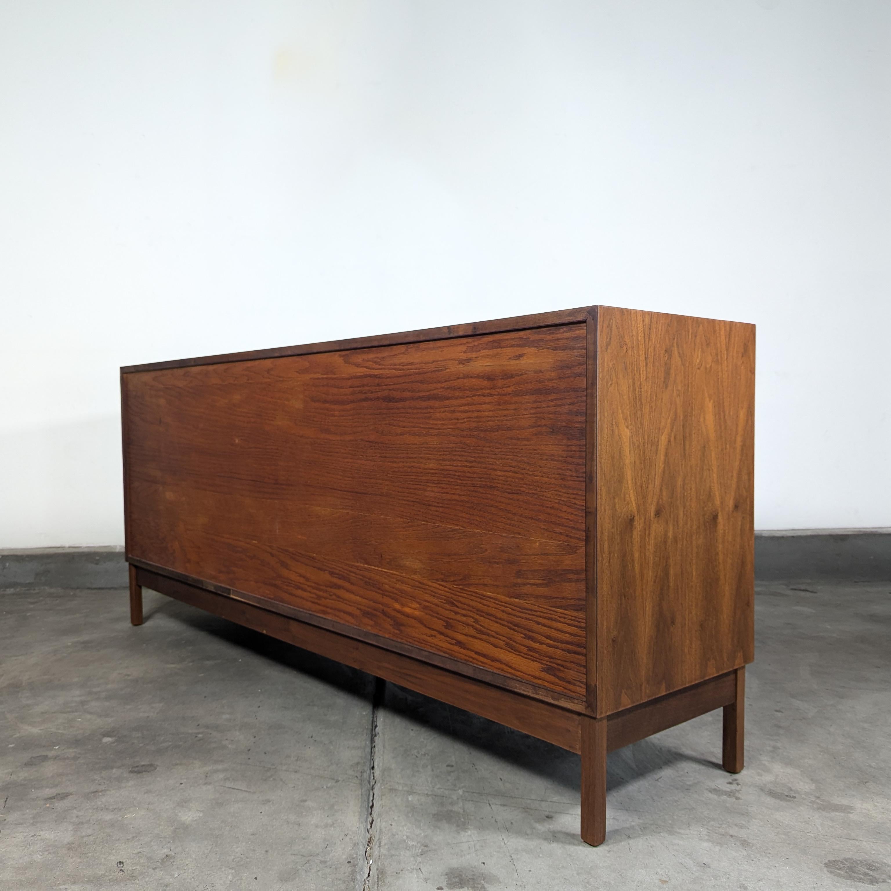 Mid Century American Studio Craft Walnut  Dresser by Richard Artschwager, c1960s For Sale 3