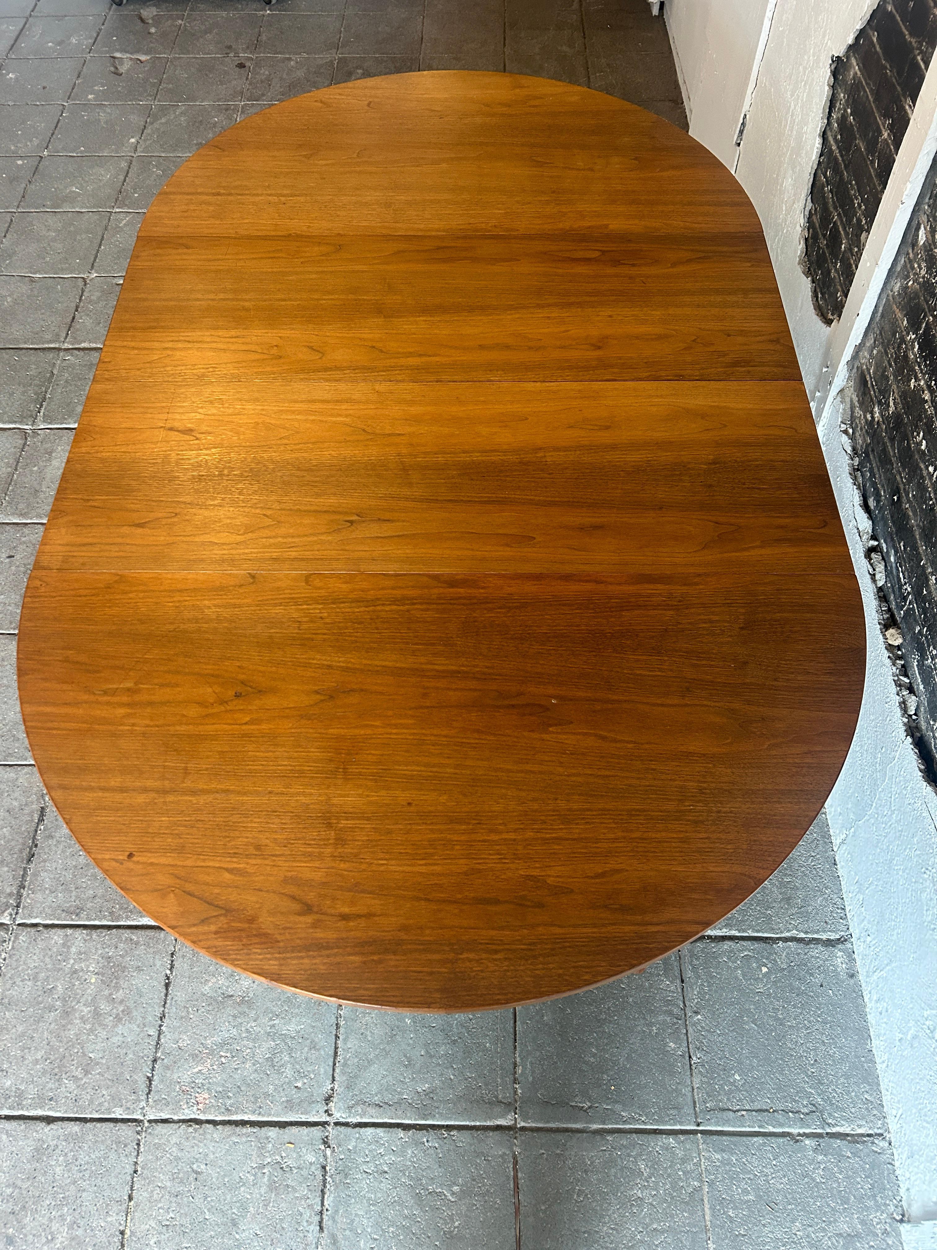 Mid century American walnut round dining table with 2 leaves  2
