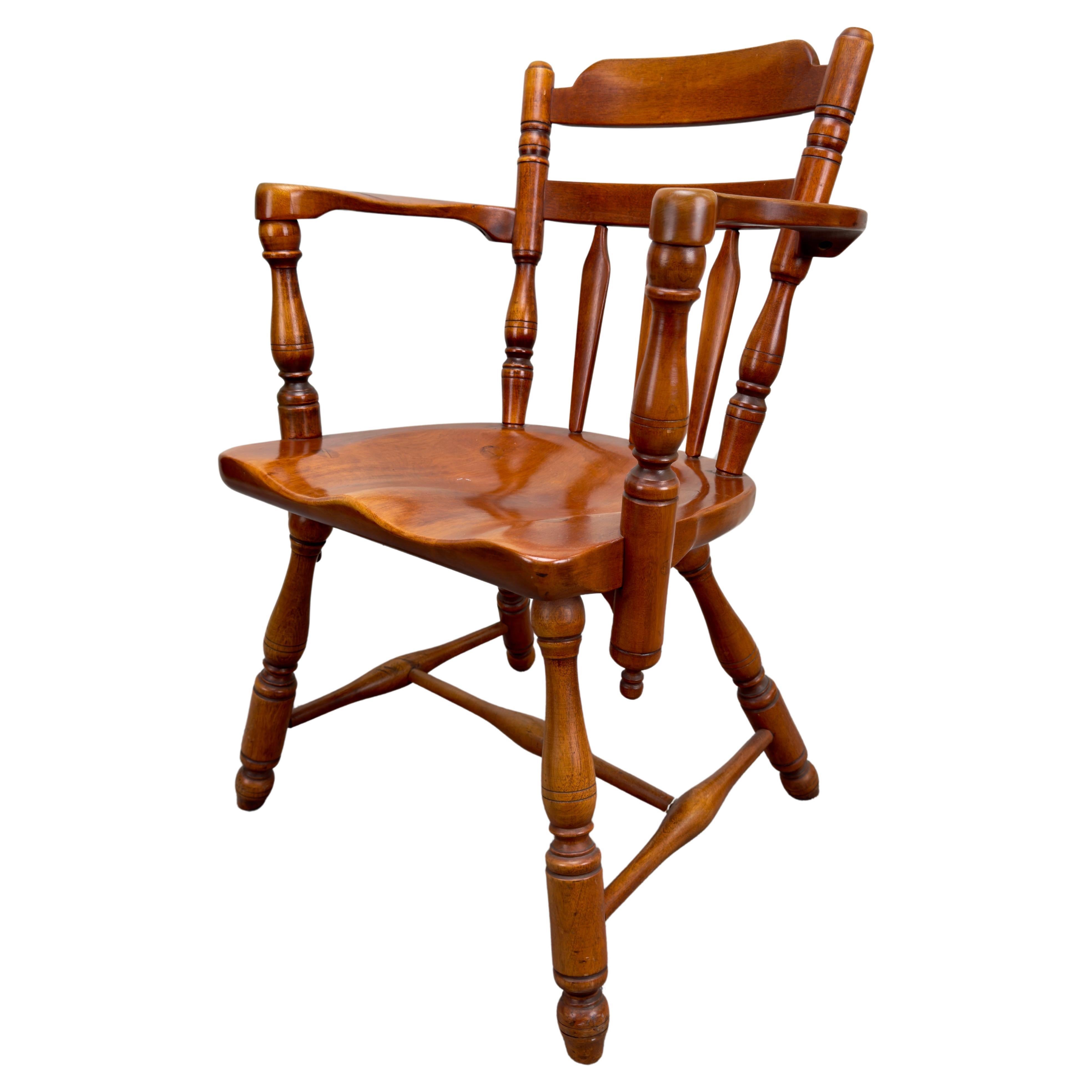 Mid-Century Americana Maple Wood Carved Chair, Armchair  For Sale
