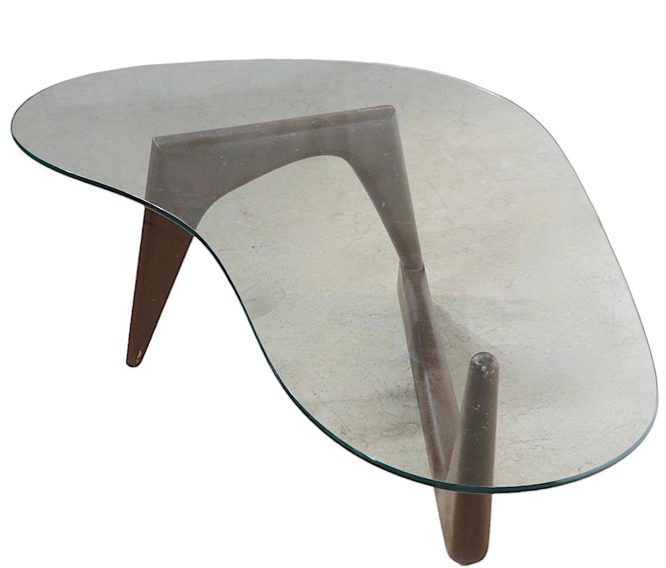20th Century Mid Century Amoeba Free Form Glass Top Coffee Table w Sculptural Wood Base For Sale