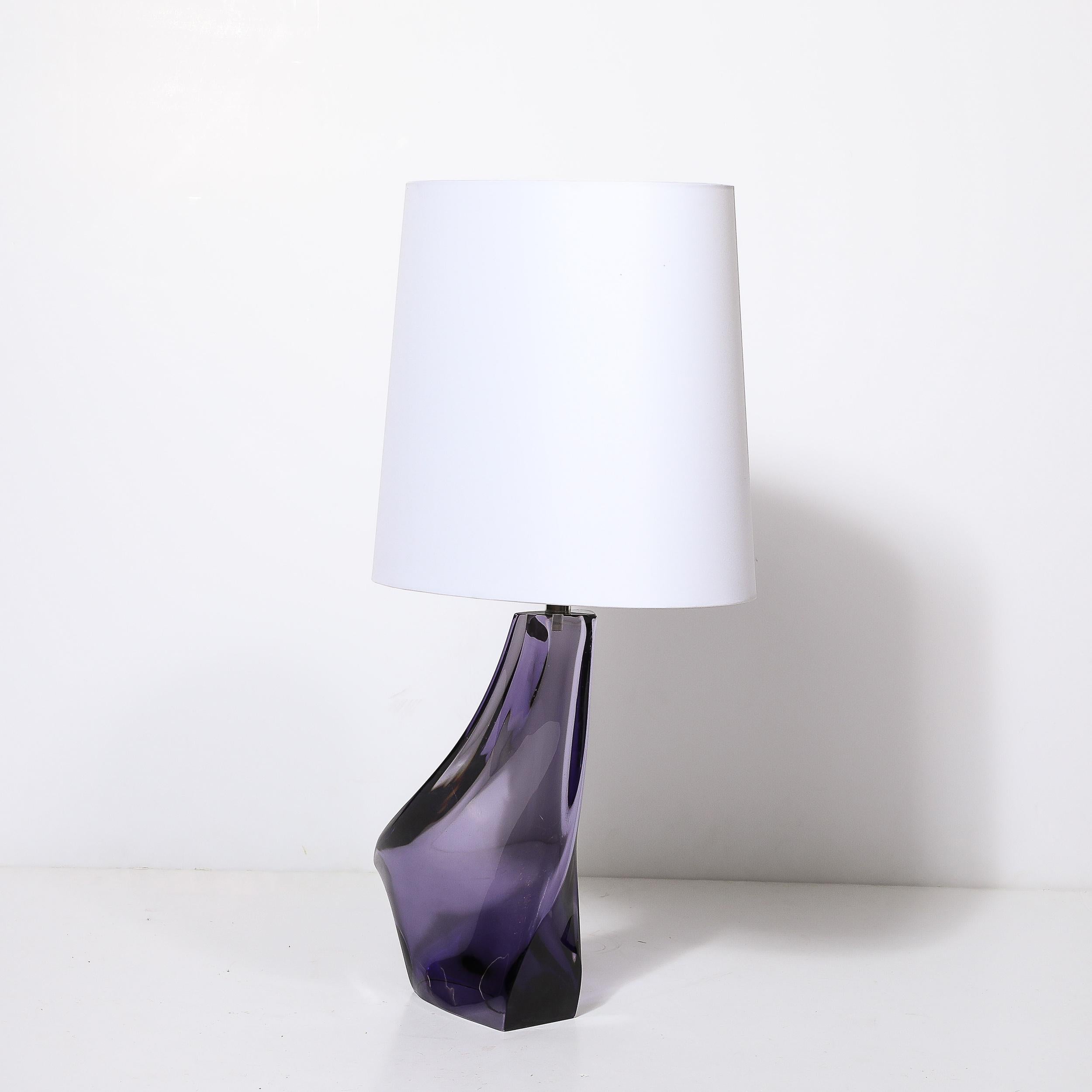 Lampe de table en cristal amorphe du milieu du siècle dernier en améthyste fumée avec cachet du fabricant en vente 8