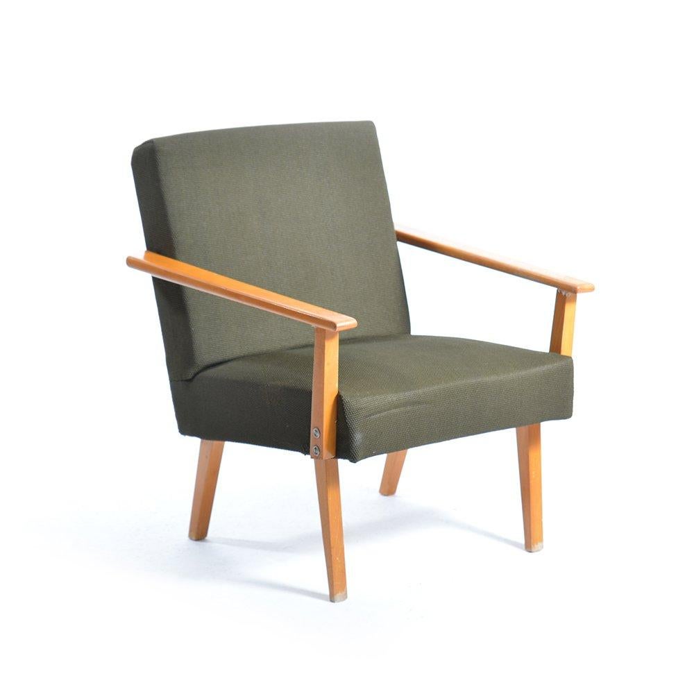 Mid Century Amrchair In Grünem Stoff & Buche Wood By Jitona, Tschechoslowakei 1960 (Tschechisch) im Angebot