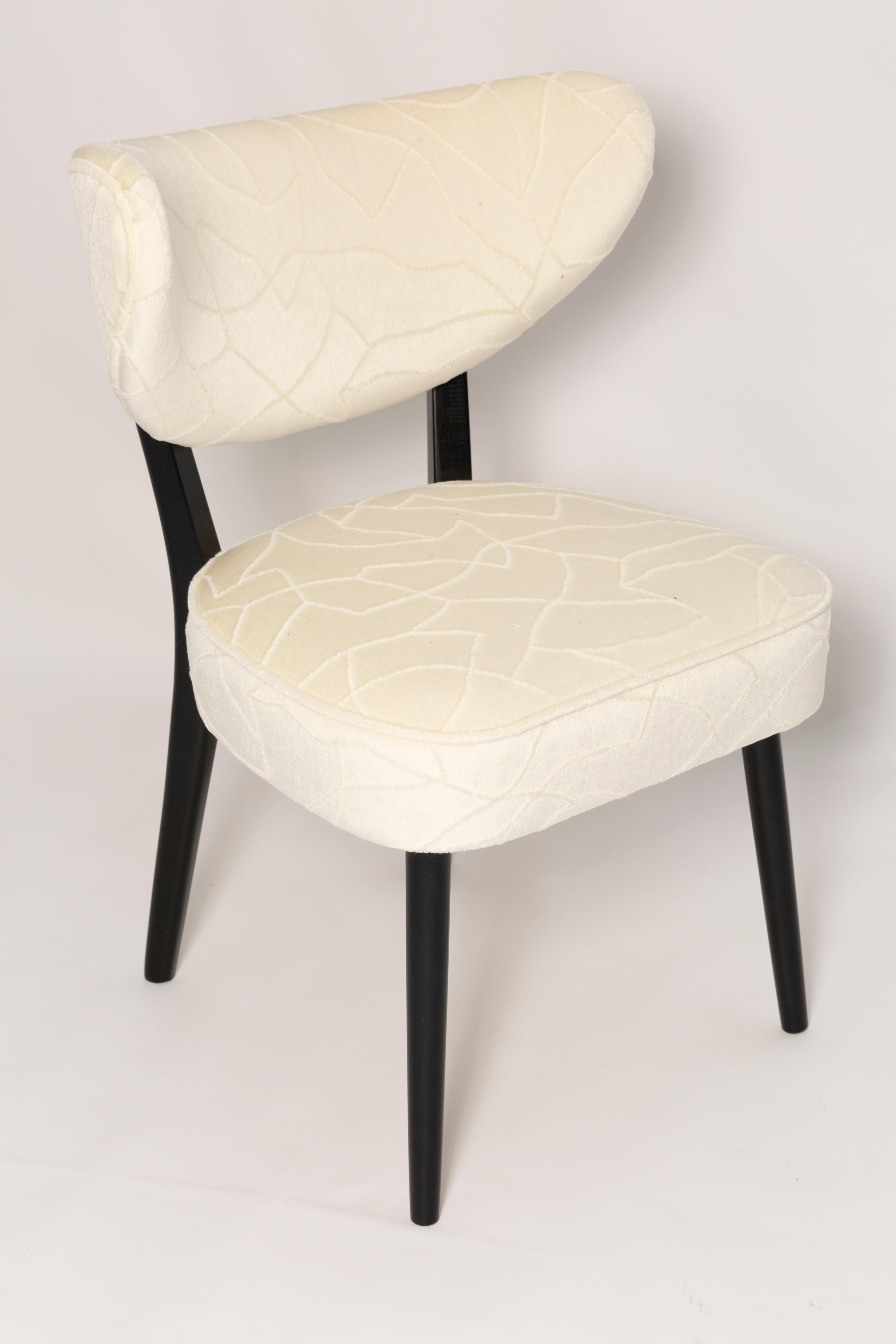 Ensemble Dalmatien mixte du milieu du siècle dernier et nouveau et 5 chaises, Europe, 1968 en vente 5