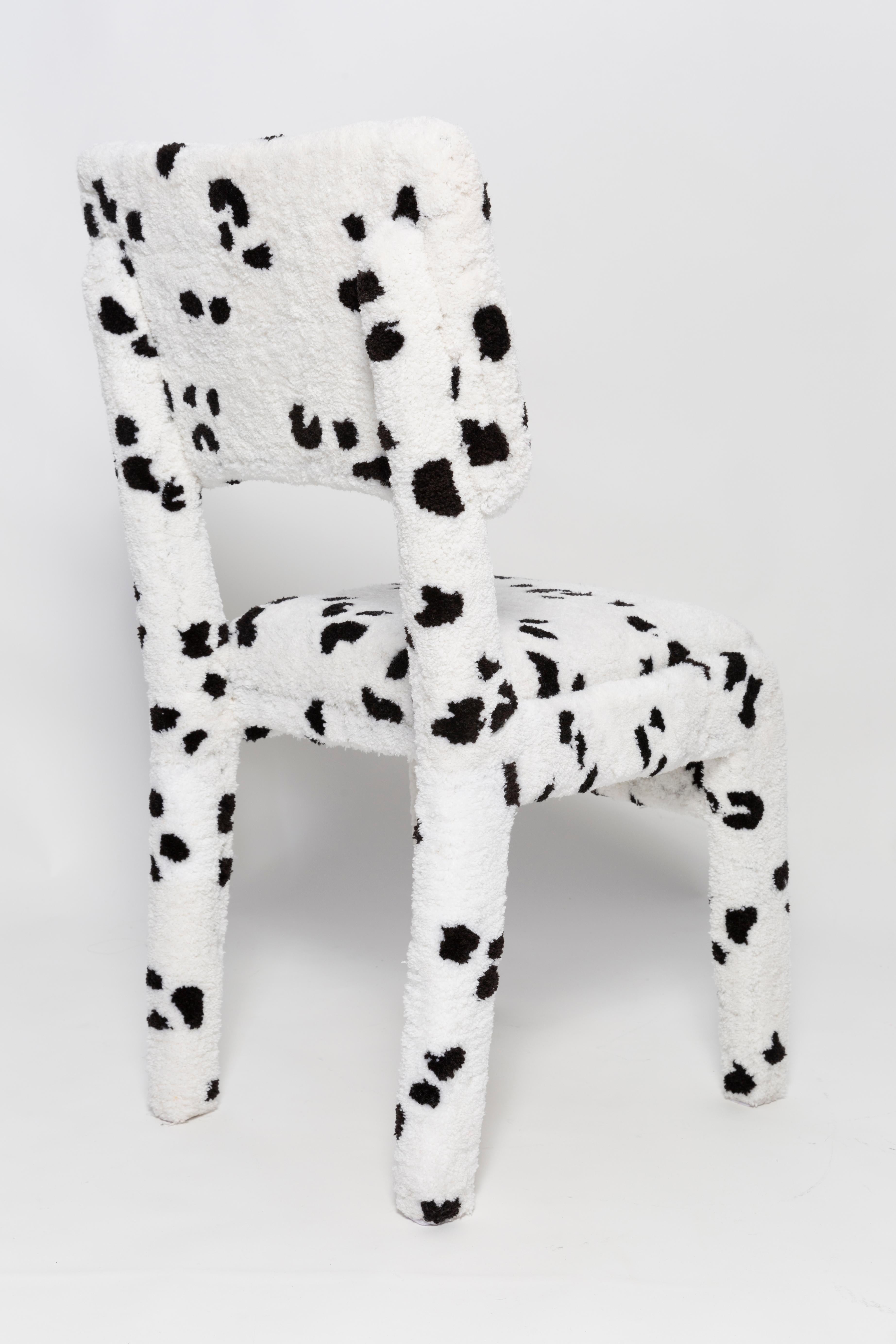 Ensemble Dalmatien mixte du milieu du siècle dernier et nouveau et 5 chaises, Europe, 1968 en vente 1