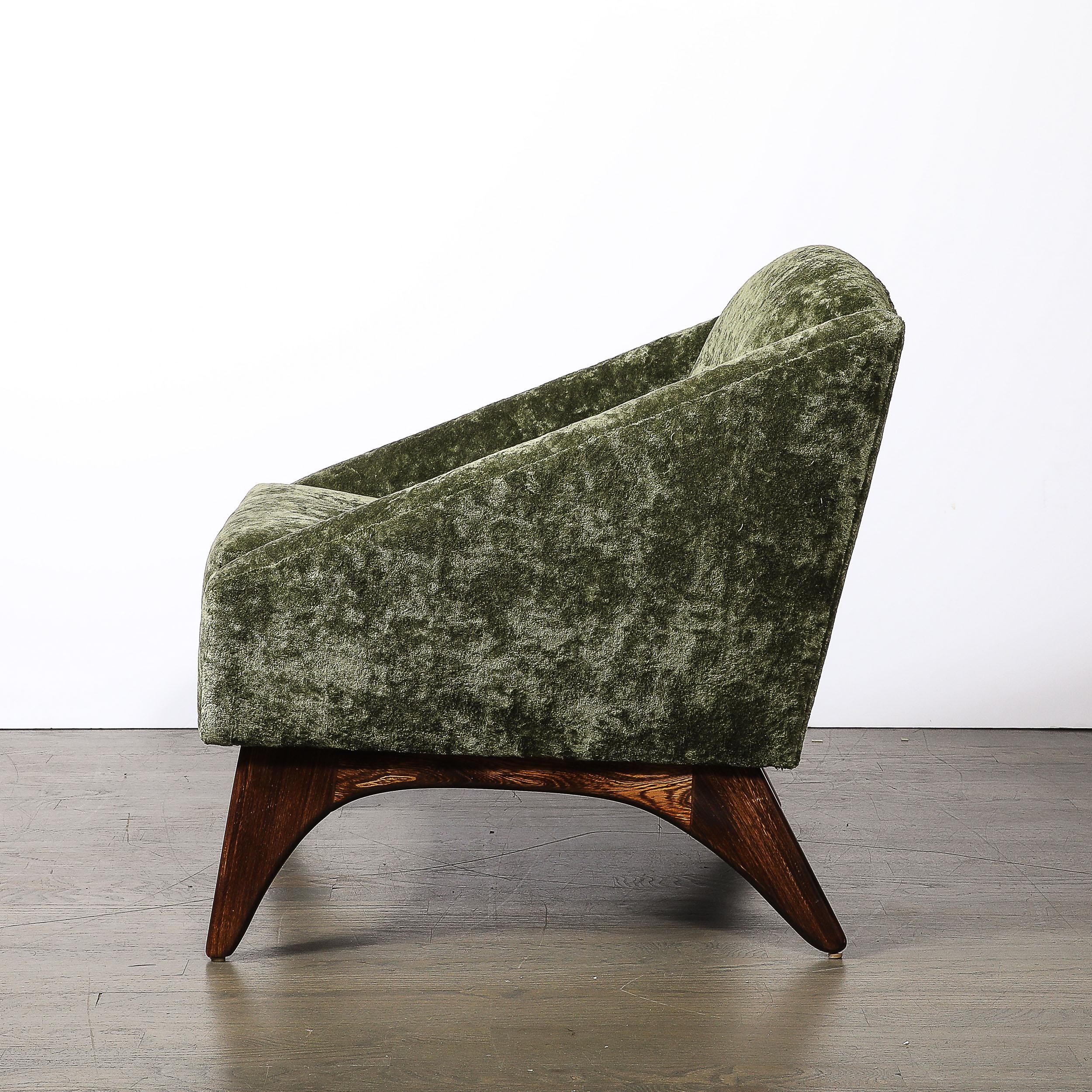 Silla Club Angular de Mitad de Siglo con Soportes Cónicos en Tejido Terciopelo Holly Hunt en Excelente estado para la venta en New York, NY