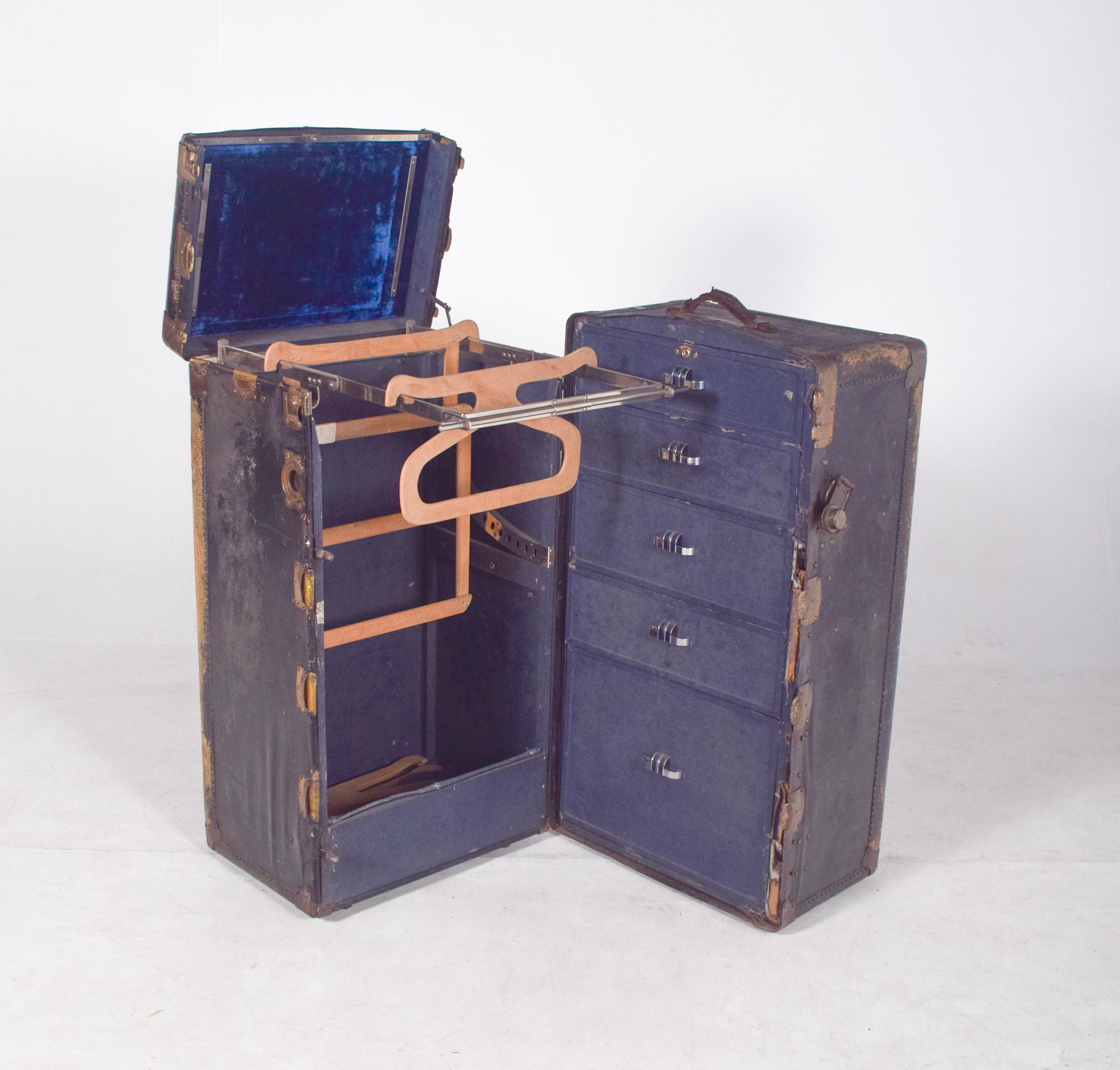 Mid Century Antiques Holdall rivestita in pelle nera in vendita 6