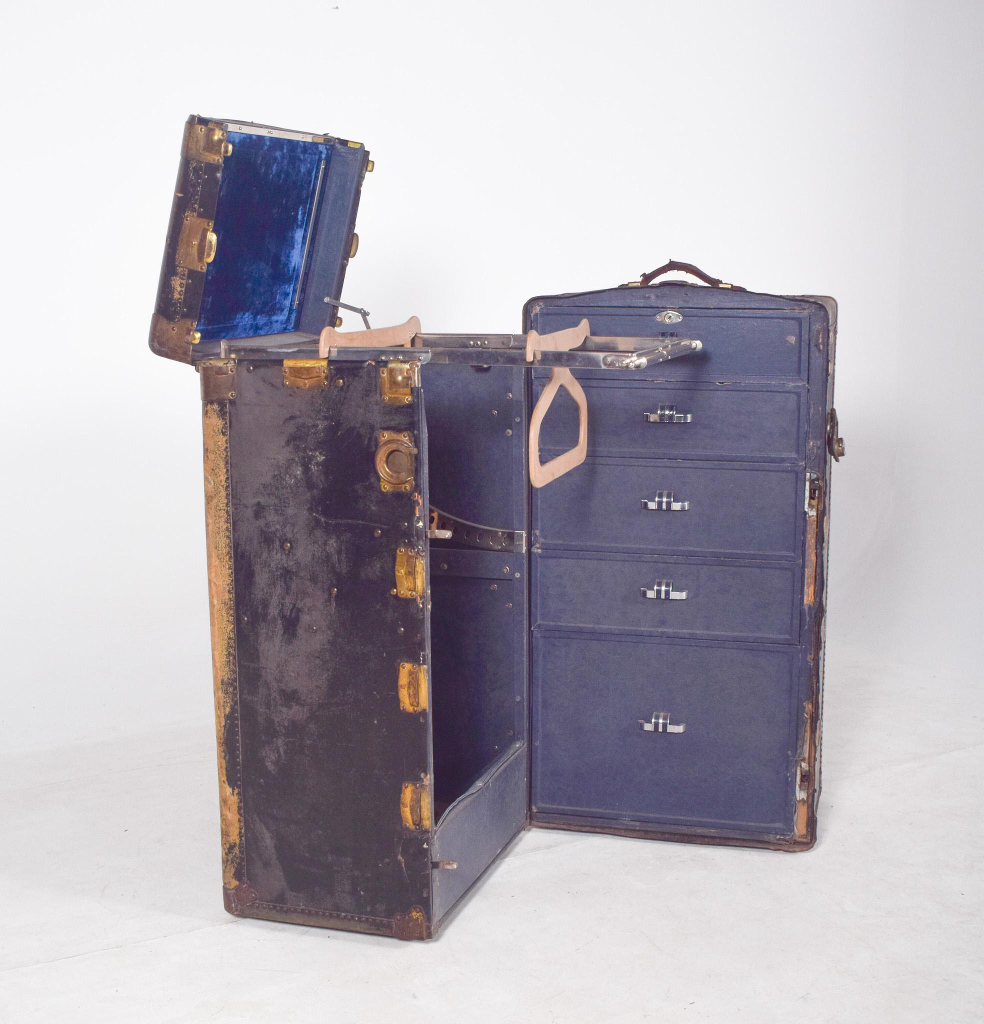 Mid Century Antiques Holdall rivestita in pelle nera in vendita 9