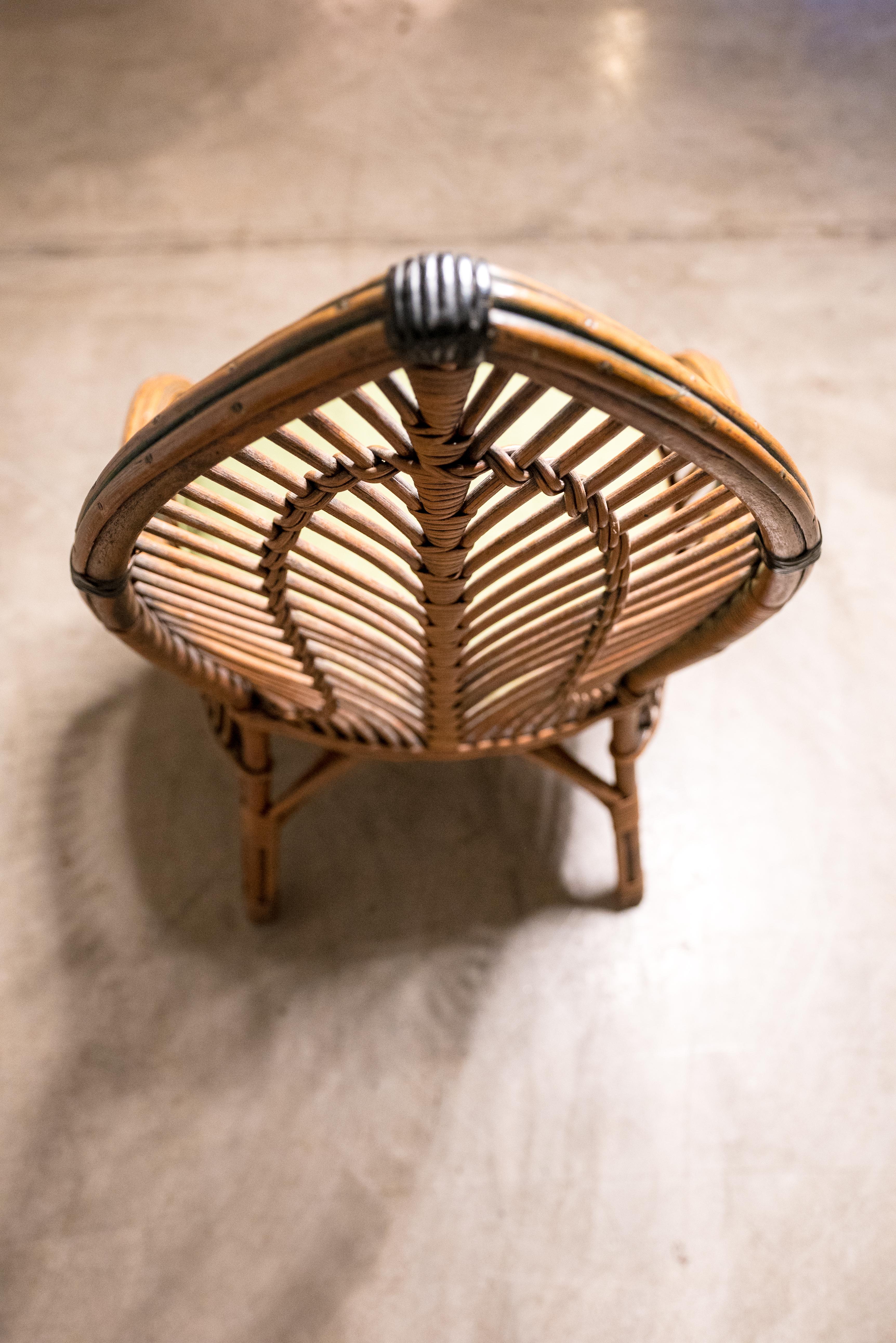 Mid-Century Antique Wicker Chair 1