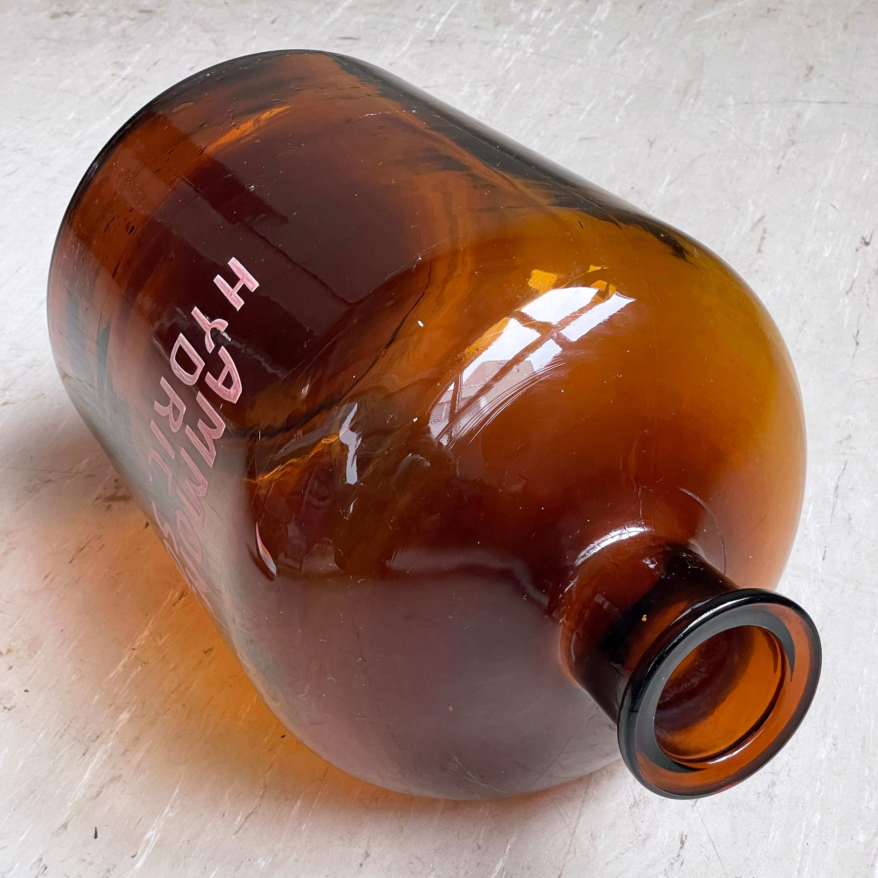 Apothekerflasche aus der Mitte des Jahrhunderts – AMMON. HYDRIC. SOL (20. Jahrhundert) im Angebot
