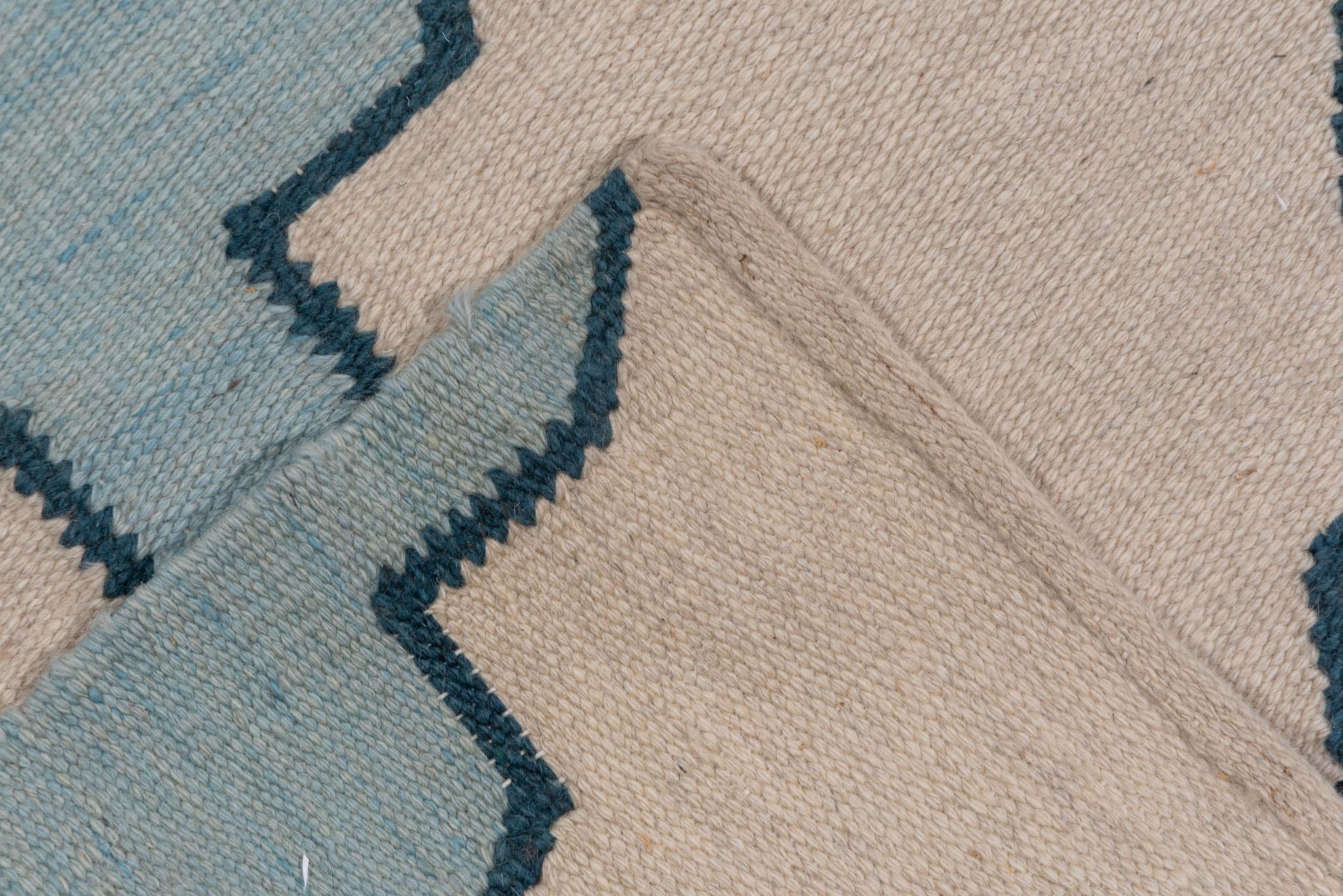 Mid Century Aqua Blue Kilim In Good Condition For Sale In New York, NY