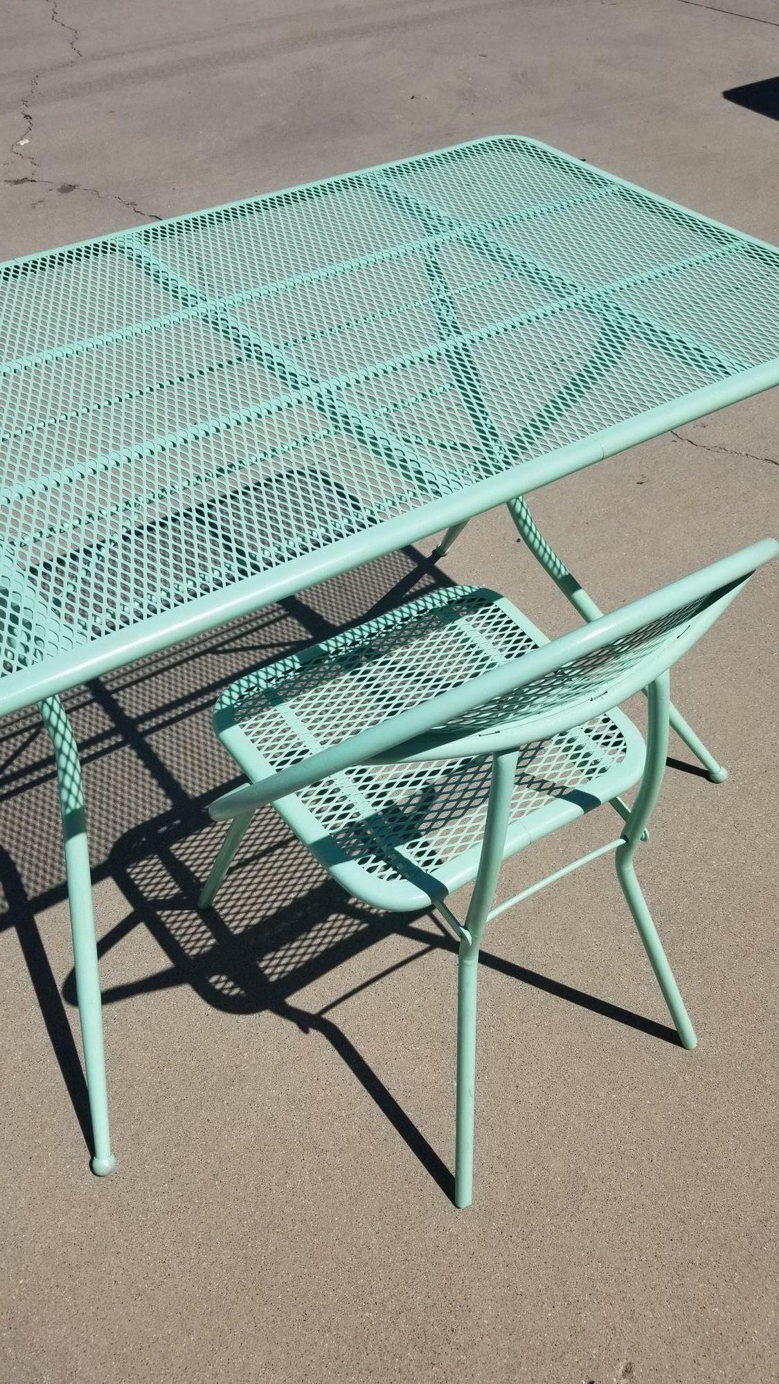 Mid-Century Folding Patio Dining Table and Chairs For Sale 1