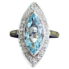 Anello di metà secolo con acquamarina e diamanti in oro bianco 14K