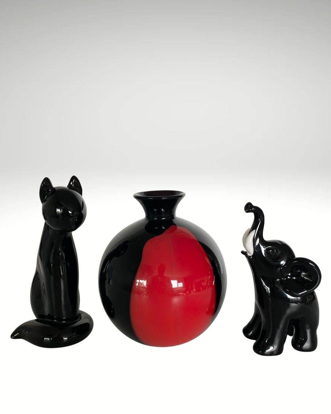 Art Glass Mid-Century ARCHIMEDE SEGUSO Murano Glass ADOLESCENT Elephant Figurine NERO For Sale