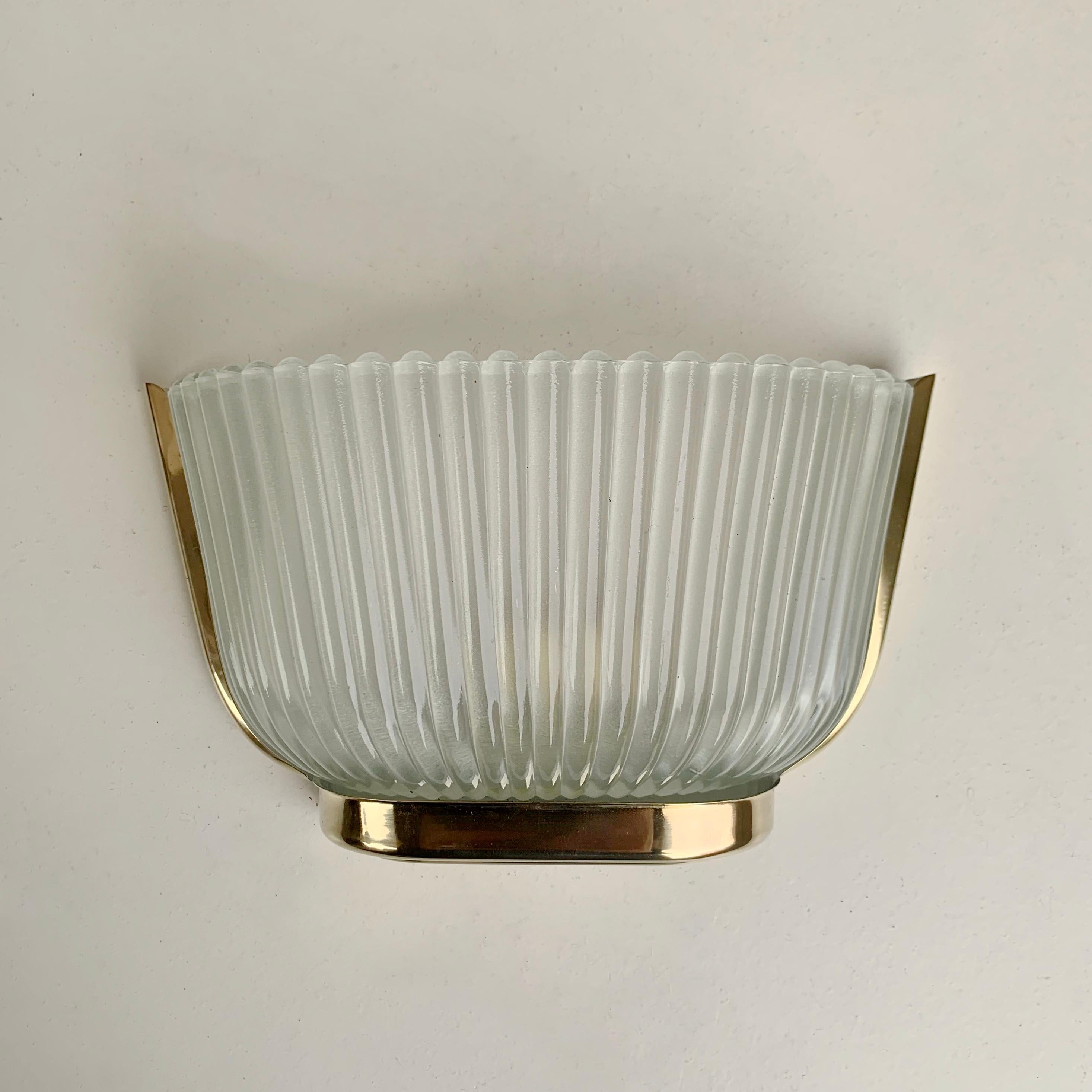 Mid-Century Modern Archimede Seguso, milieu de siècle  Applique en verre de Murano, vers 1940, Italie. en vente