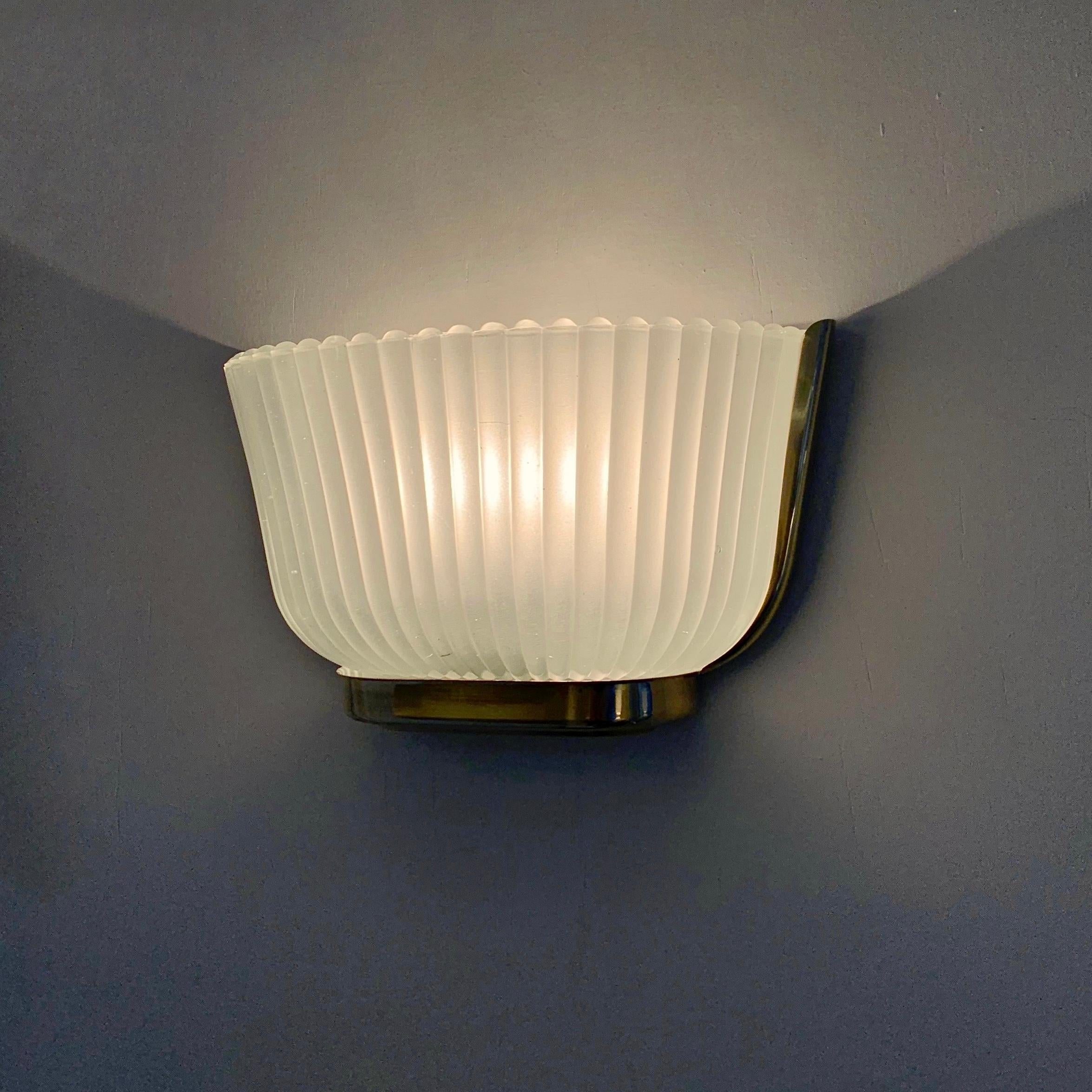 Mid-Century Archimede Seguso  Murano Glass Sconce, circa 1940, Italy. For Sale 1